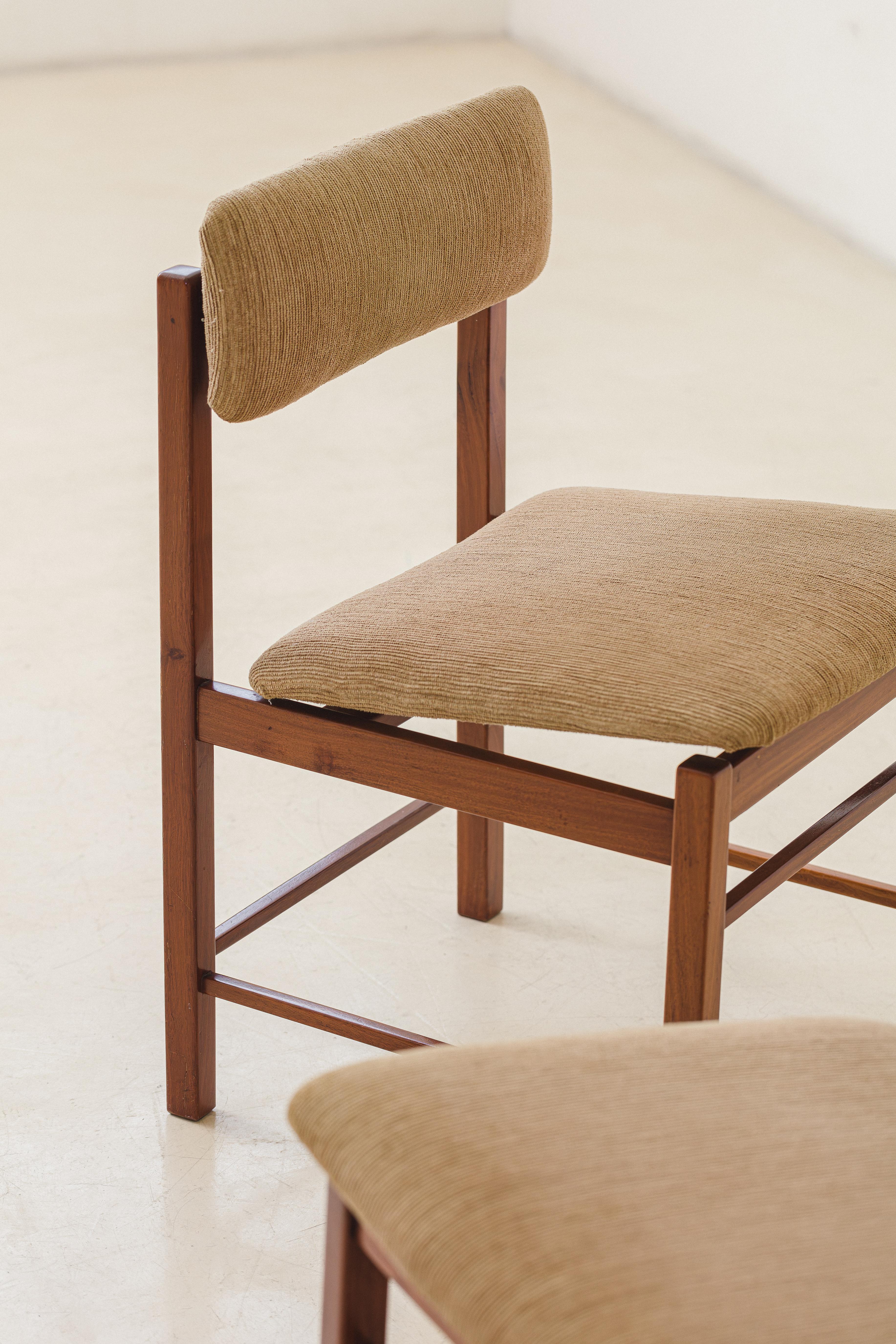 Set of Six Dining Chairs by Ernesto Hauner, Freijó Wood, Mobilinea, 1960s For Sale 10