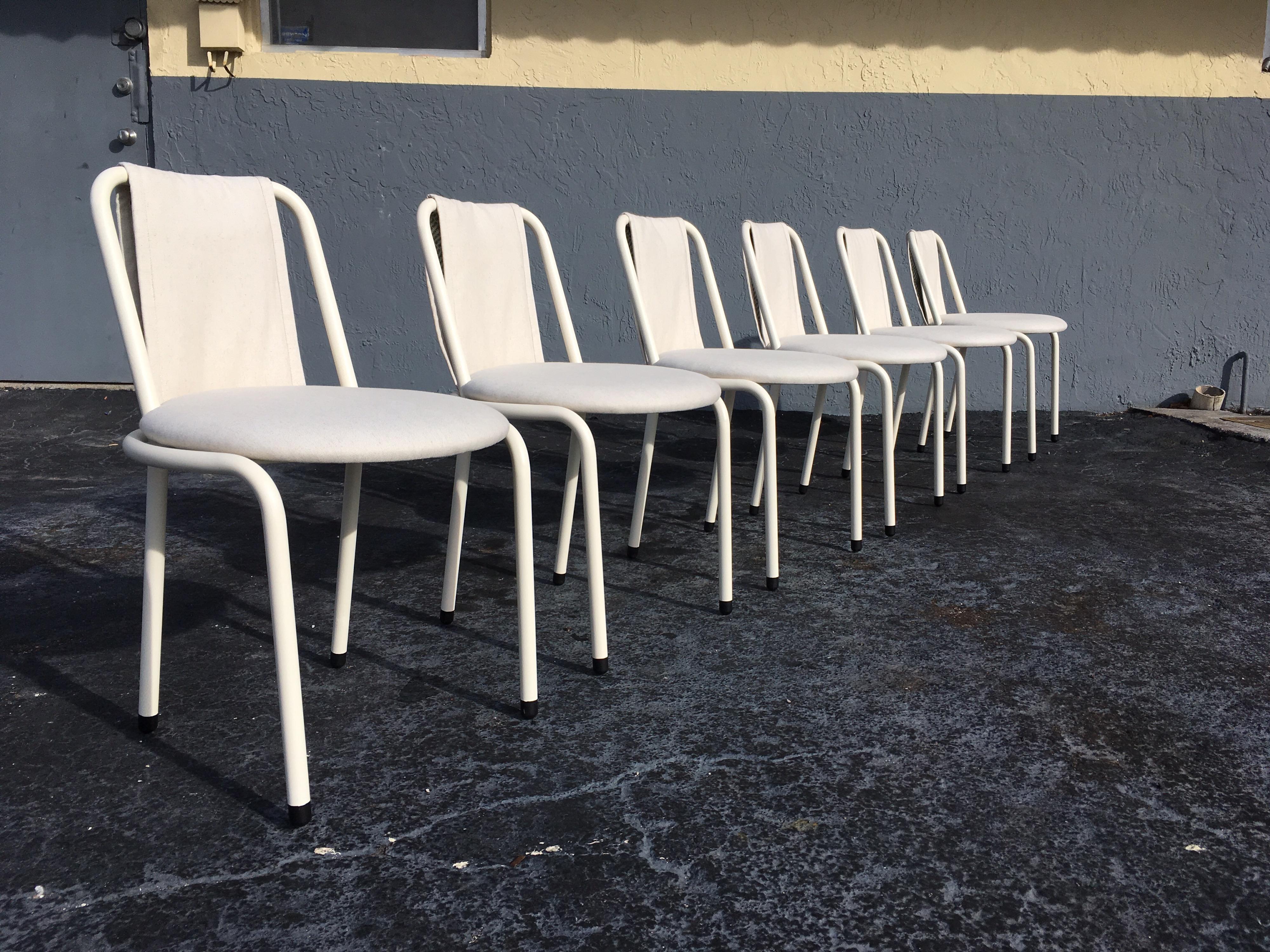 Moderne Ensemble de six chaises de salle à manger par Giovannetti, Italie, style Gae Aulenti, blanche en vente