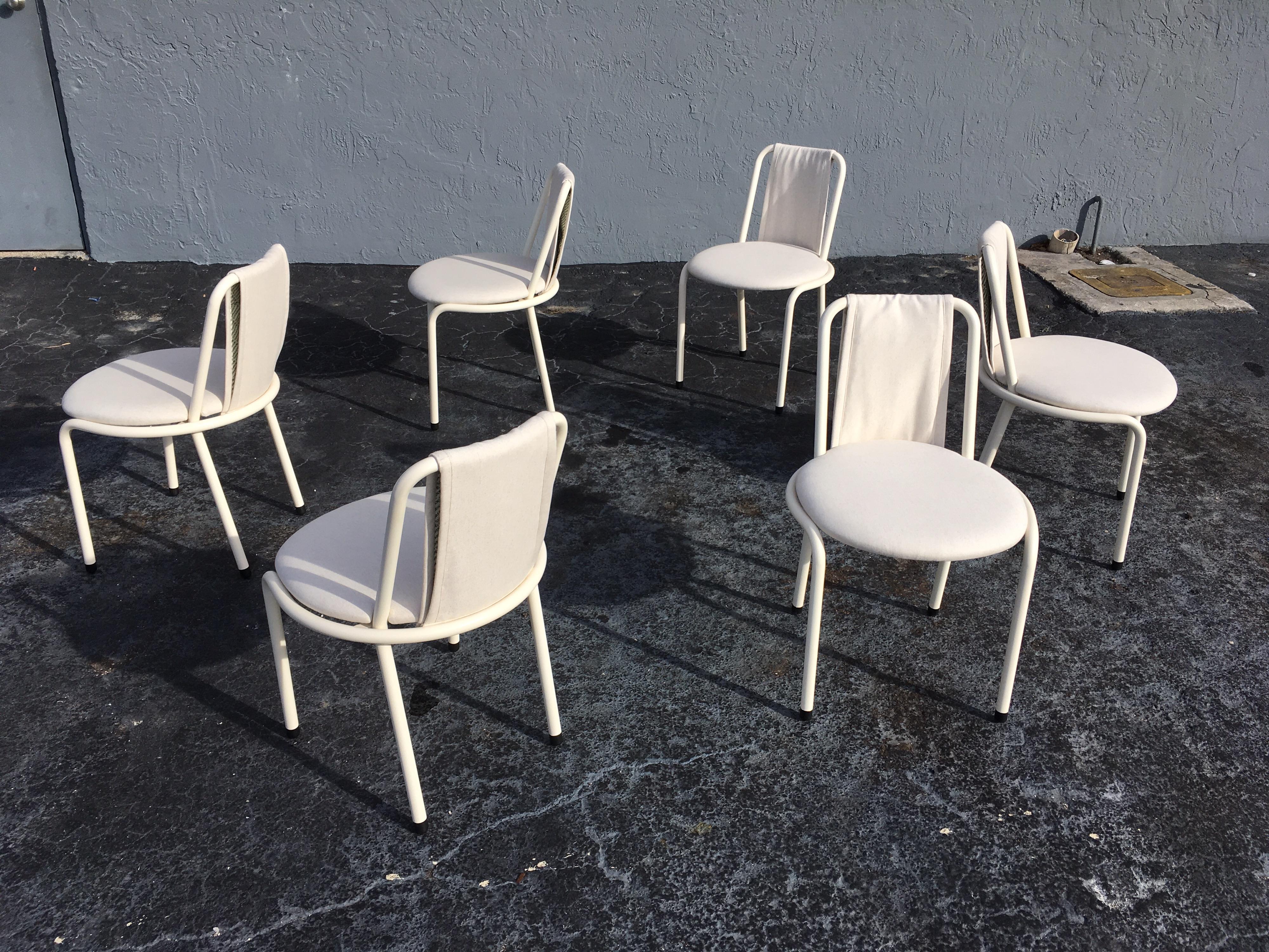 Set aus sechs Esszimmerstühlen von Giovannetti, Italien, Gae Aulenti-Stil, Weiß im Angebot 2