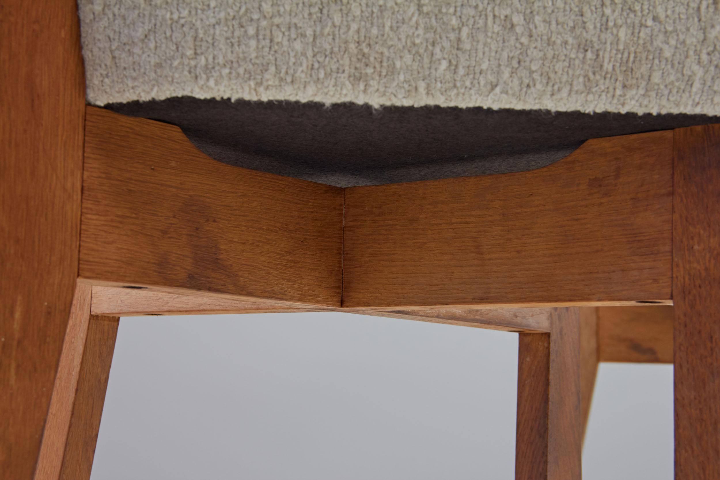 Set di sei sedie da pranzo di Guillerme et Chambron, Francia anni '60 in vendita 7