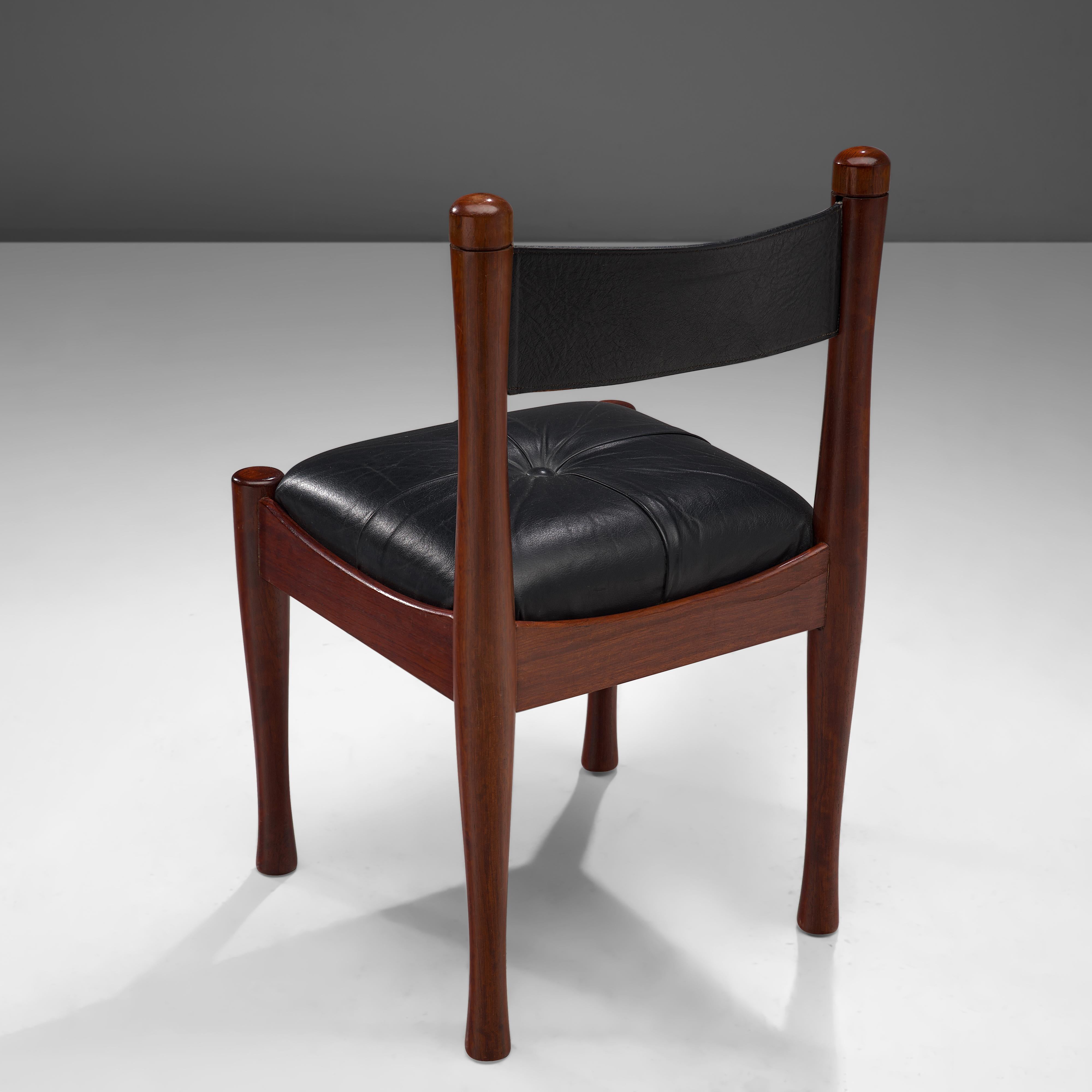 Cuir Silvio Coppola lot de six chaises de salle à manger en bois et cuir pour Bernini en vente