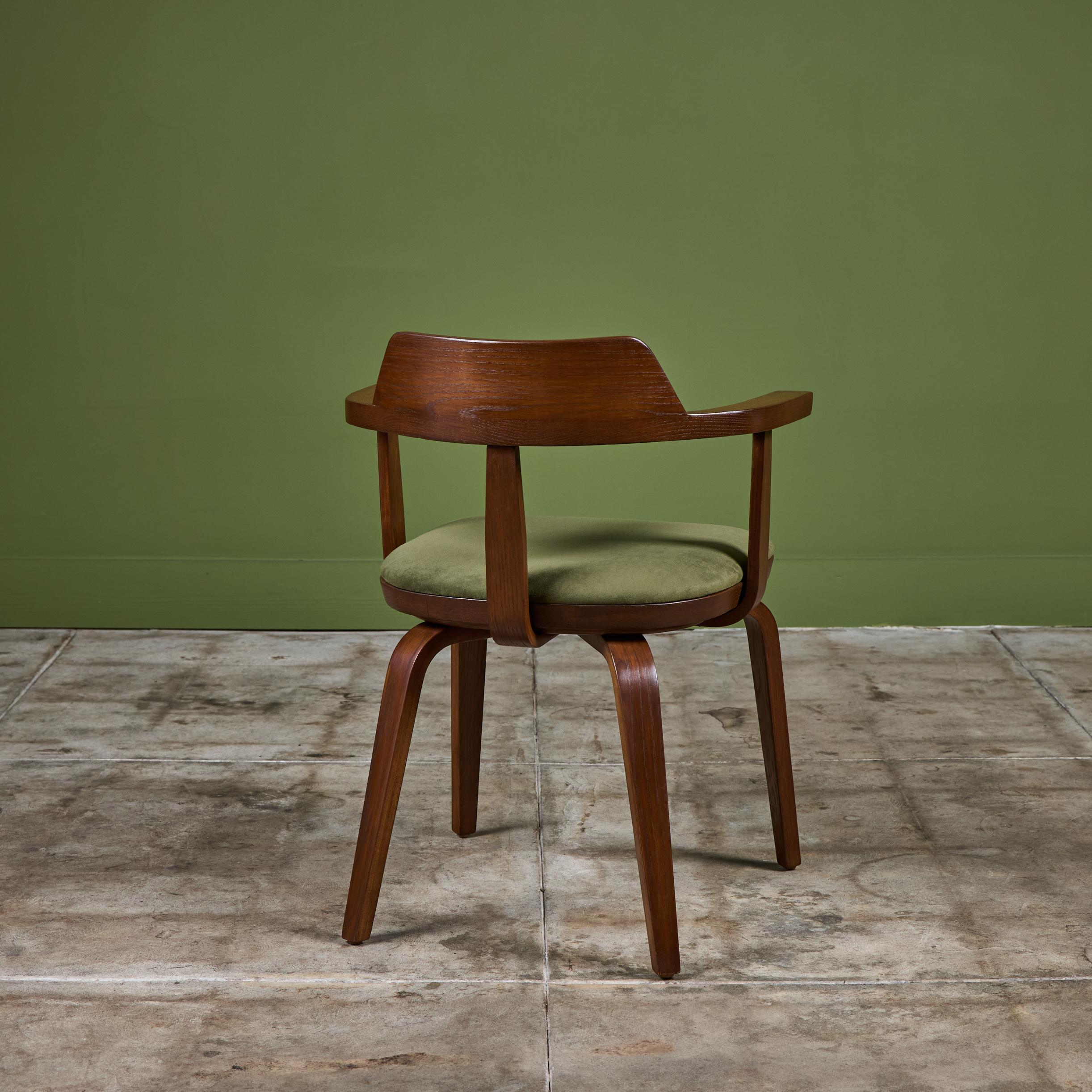 Tappezzeria Set di sei sedie da pranzo di Walter Gropius e Ben Thompson per Thonet in vendita