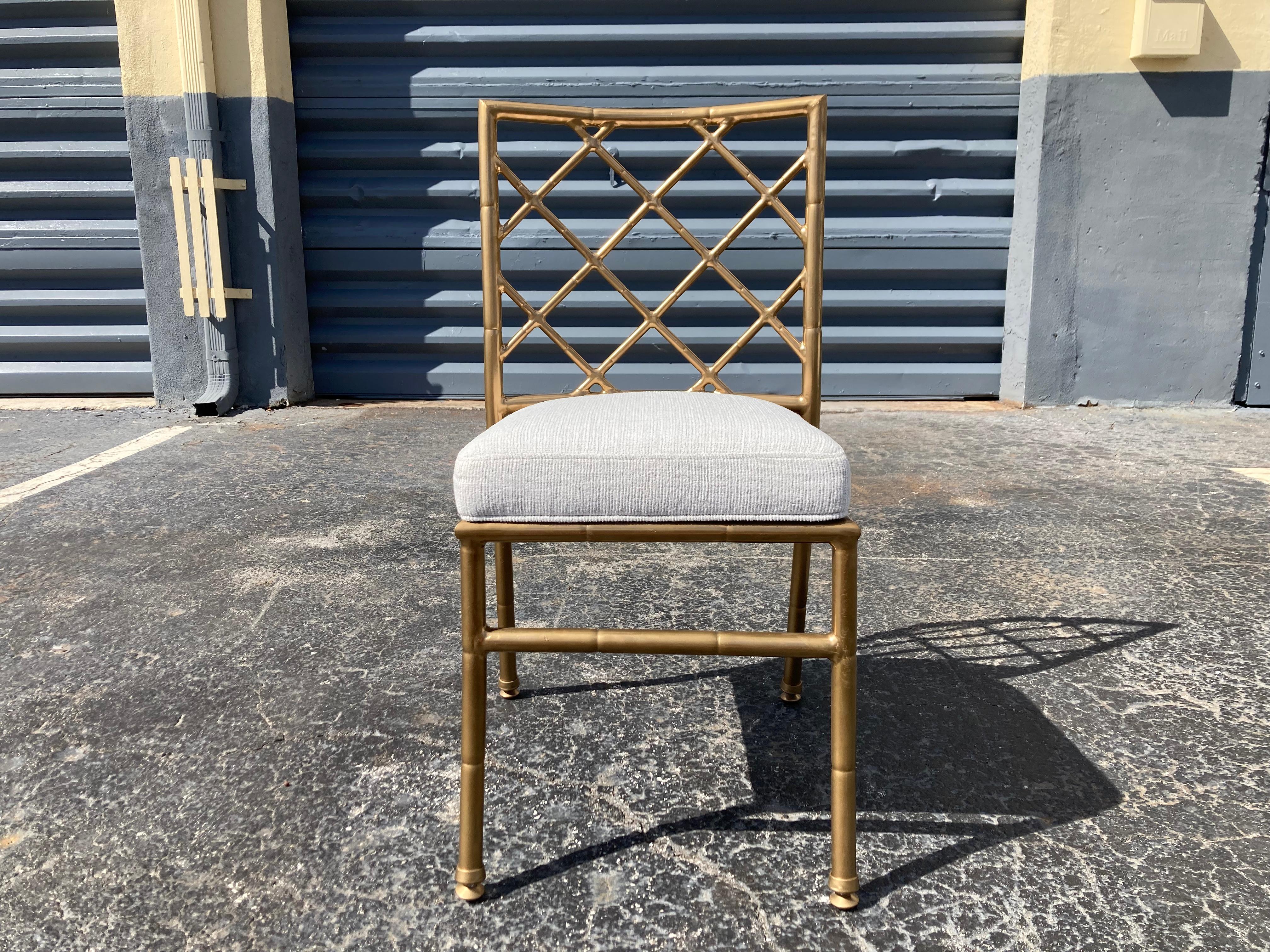 Juego de seis sillas de comedor, imitación bambú, Chippendale chino, oro, aluminio Moderno