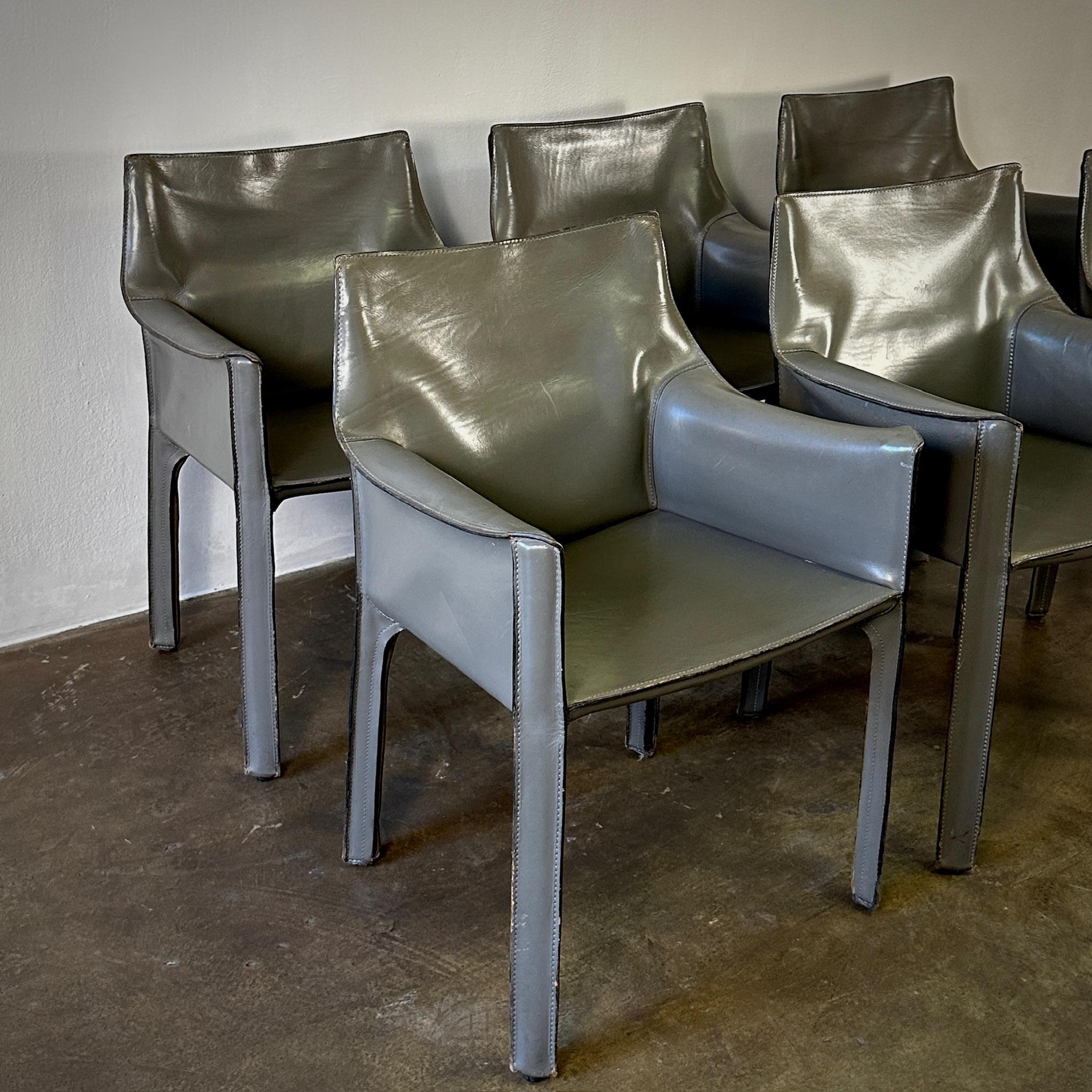 Pelle Set di sei sedie da pranzo in vendita