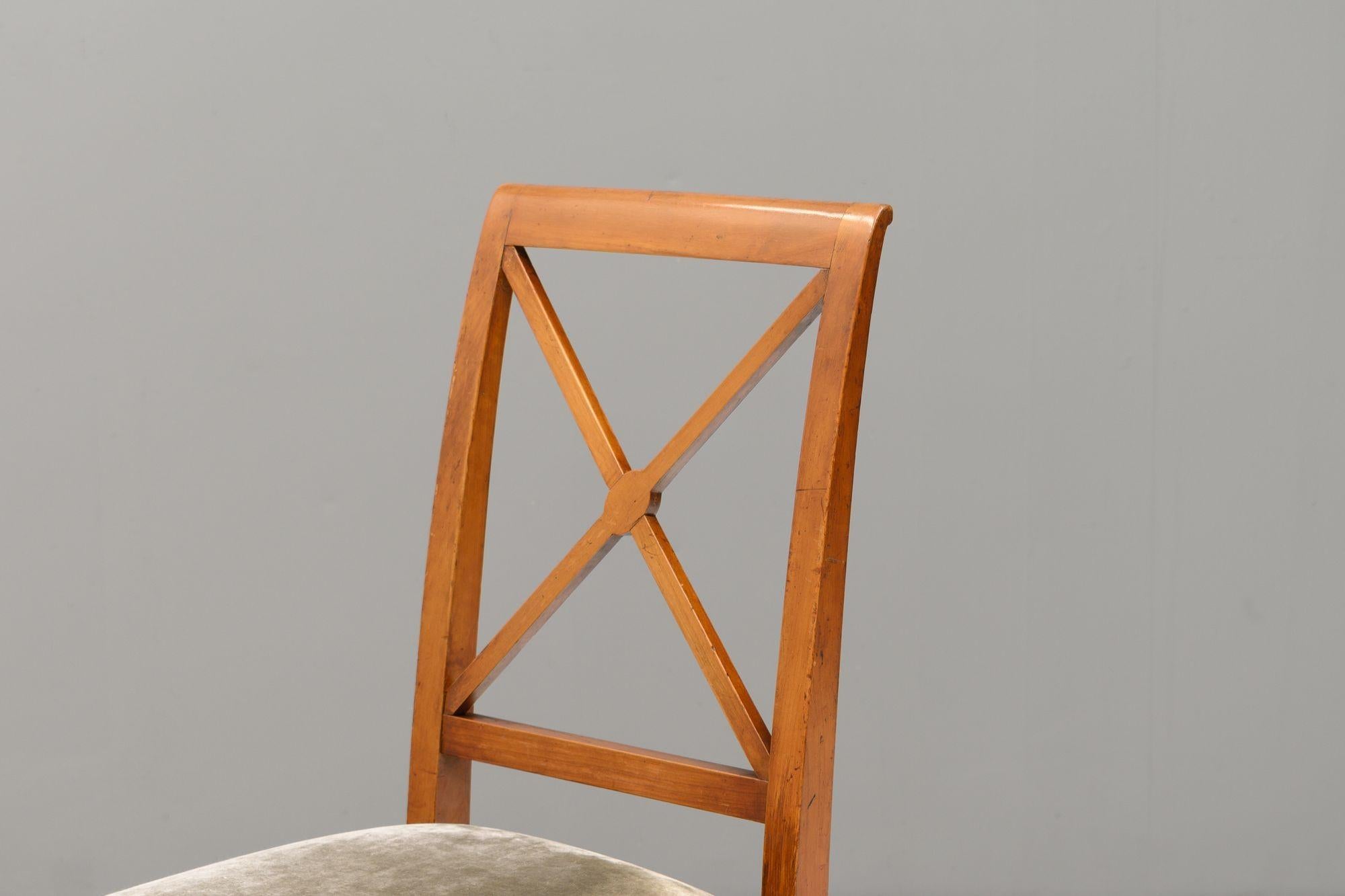Set di sei sedie da pranzo in vendita 2