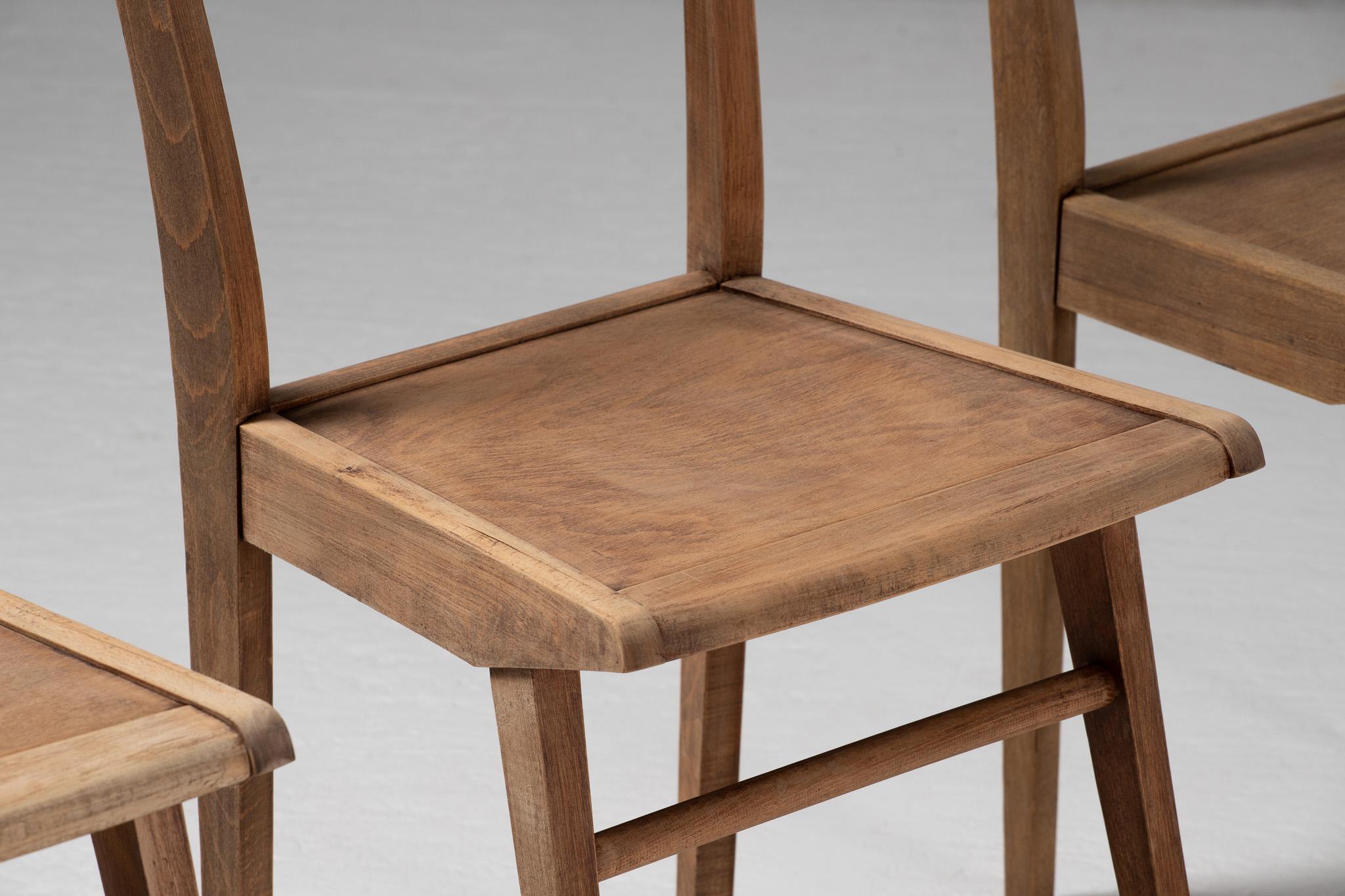 Juego de seis sillas de comedor, Francia, años 50 Francés en venta