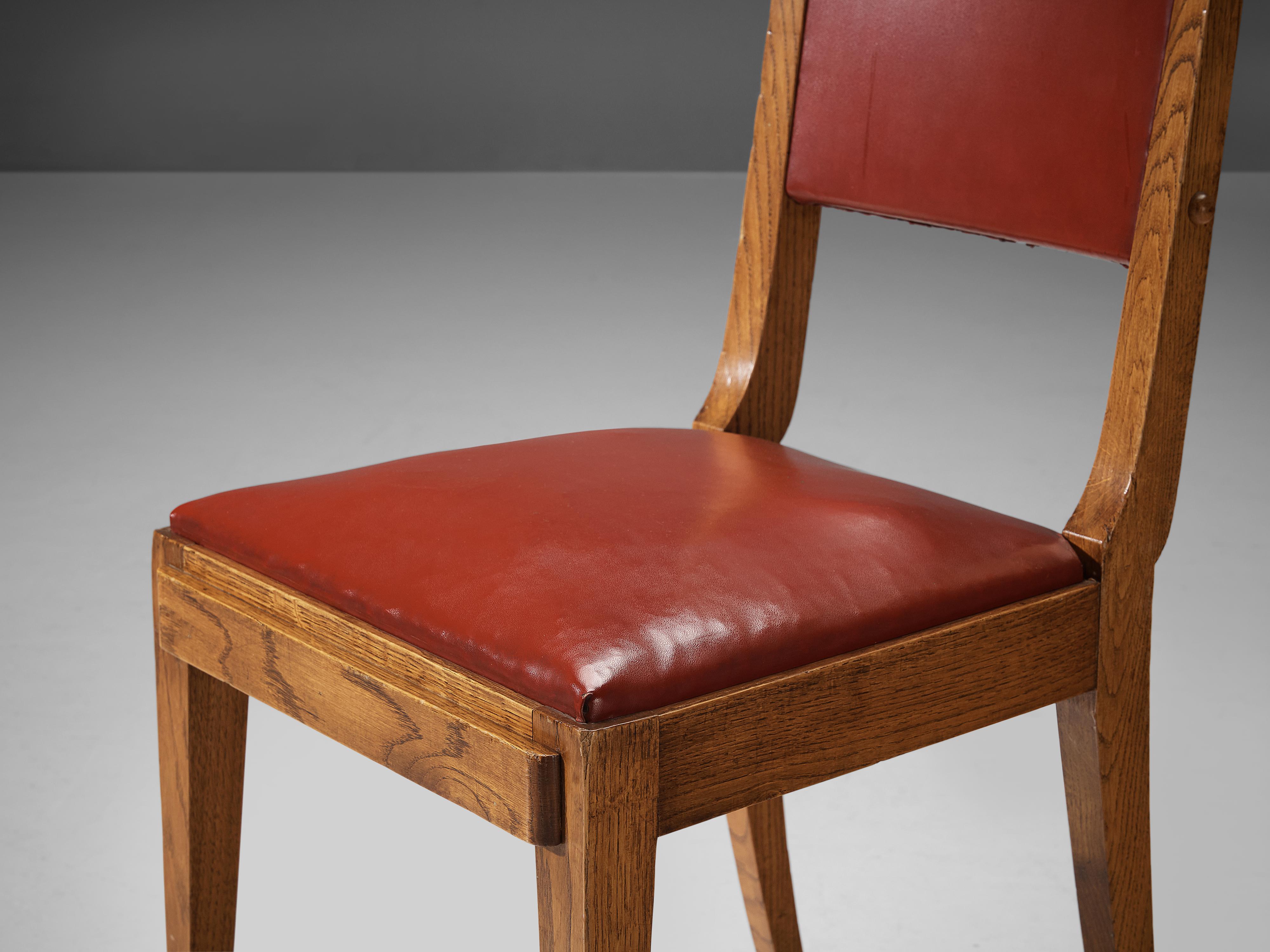 Set of Six Dining Chairs in Oak and Red Leatherette In Good Condition In Waalwijk, NL