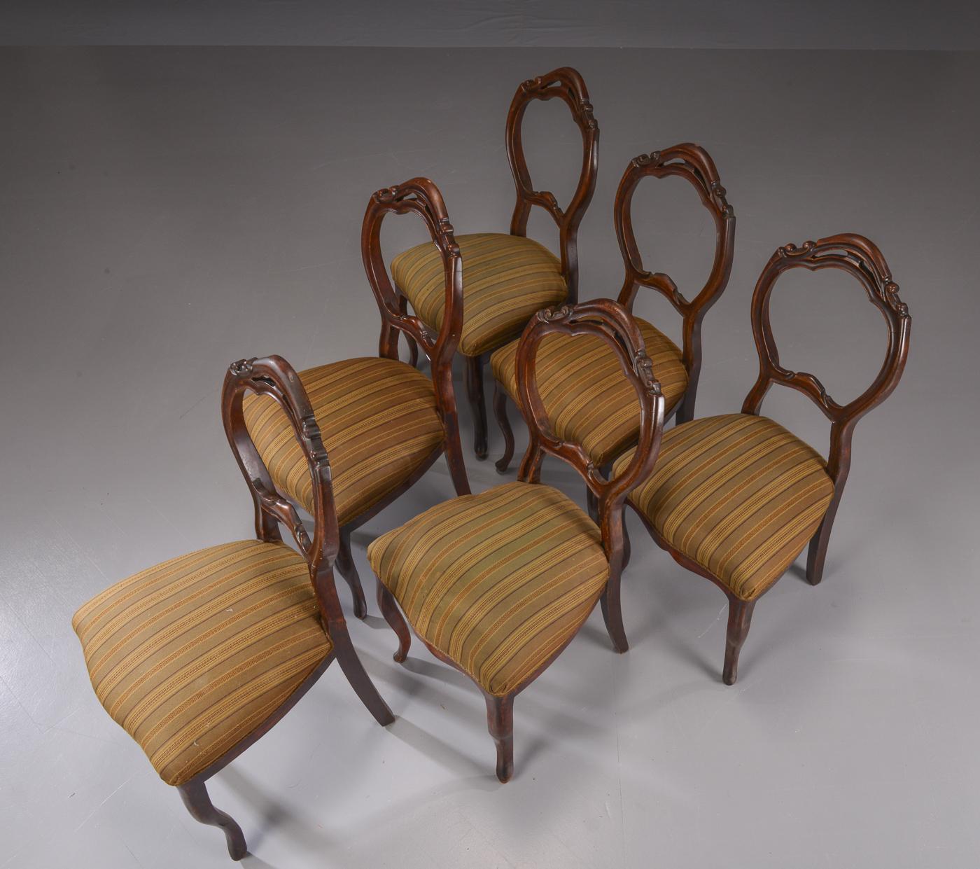 Néo-rococo Ensemble de six chaises de salle à manger de style rococo des années 1860 en vente