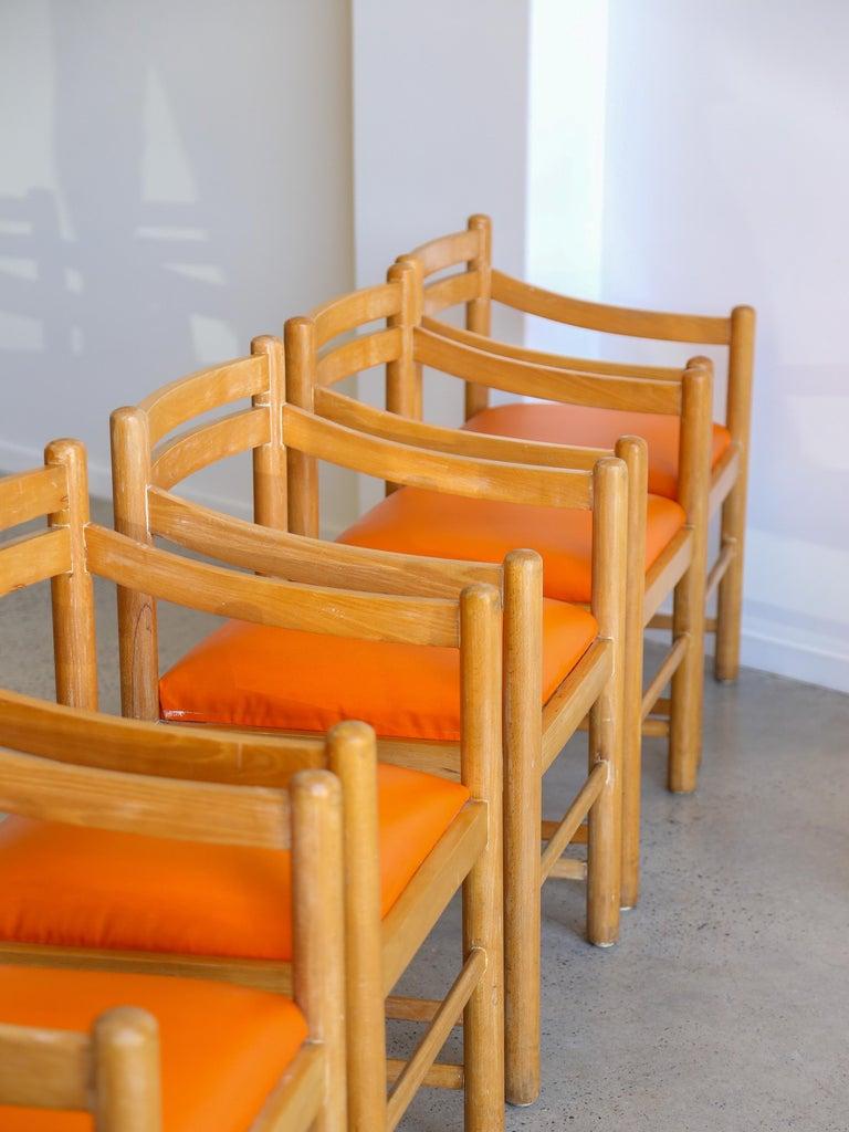 Set of Six Dining Chairs in Rosewood & Orange Leather Cushions en vente 8