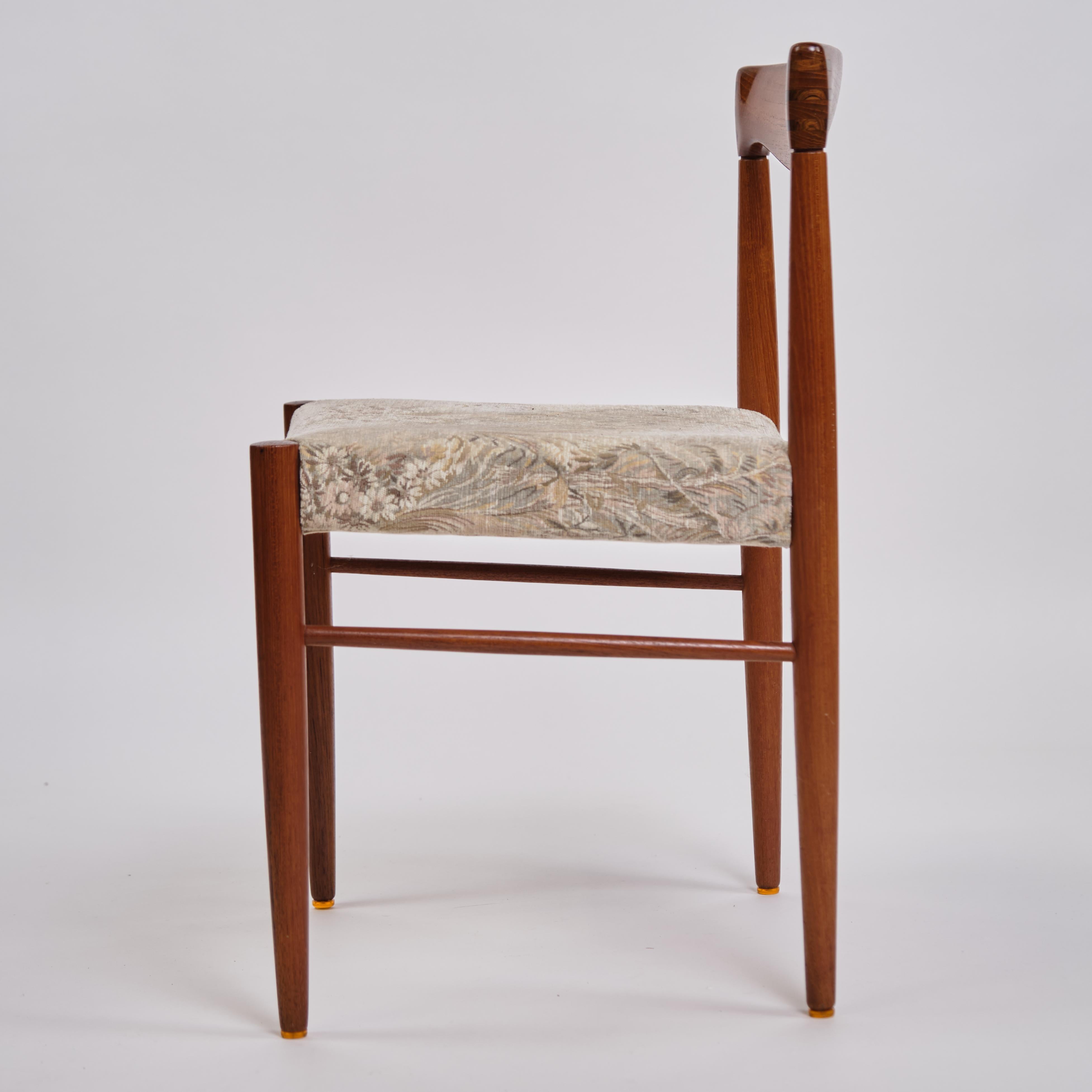 Juego De Seis Sillas De Comedor De Teca Y Tapicería Light De Henry W. Klein Para Bramin mediados del siglo XX en venta