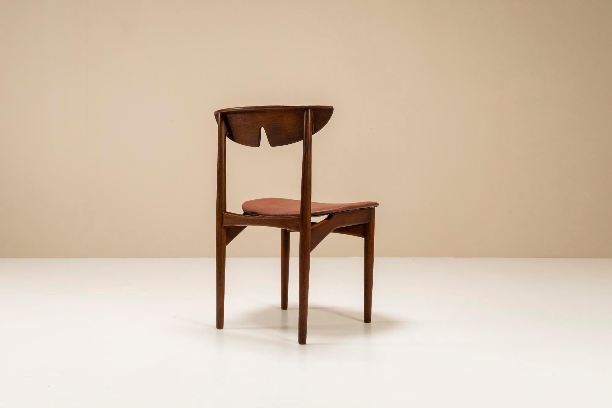 Set of Six Dining Chairs in the Style of Hvidt and Mølgaard, Denmark, 1960s 4