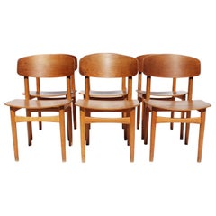 Scandinavian Modern Set of Six teak Dining Chairs, Model 122 by Børge Mogensen