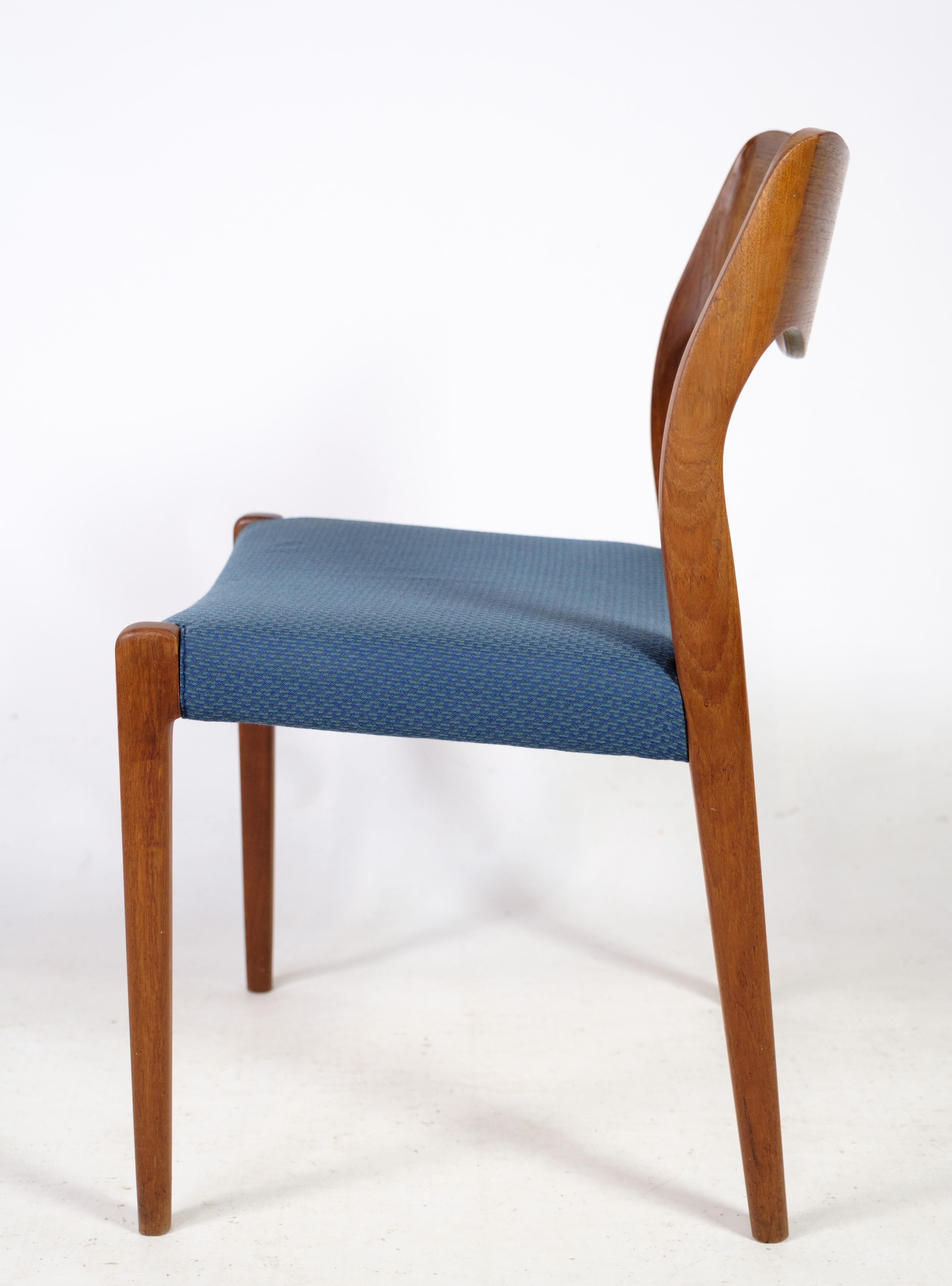 Set of Six Dining Chairs Made IN Teak, Model 71 By Niels O. Møller For Sale 2