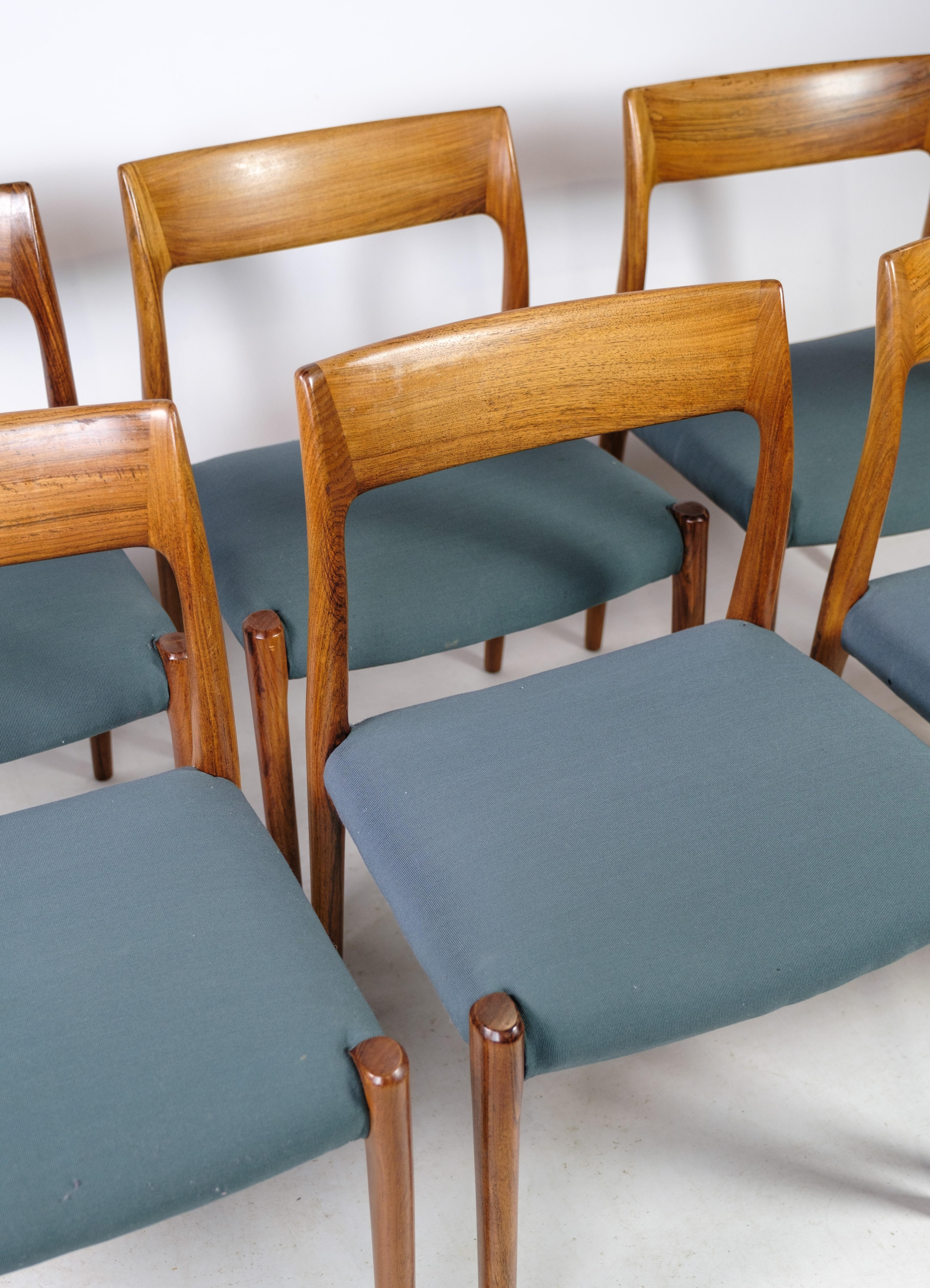 Mid-Century Modern Set of Six Dining Chairs In Rosewood Model 77, Niels O. Møller J.L Møllers Møbel For Sale