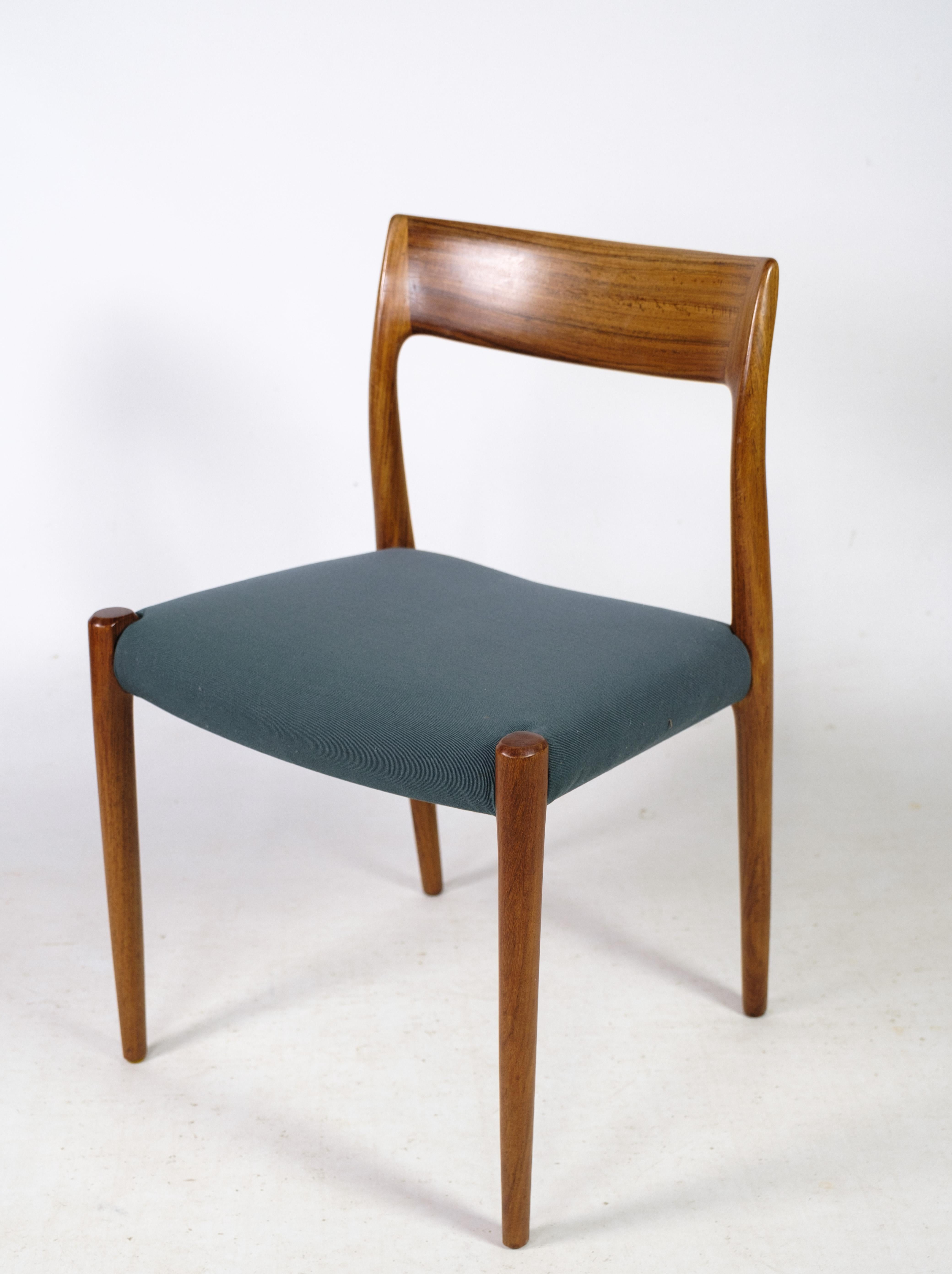 Danois Ensemble de six chaises de salle à manger en palissandre Modèle 77, I.L.Møllers A. en vente