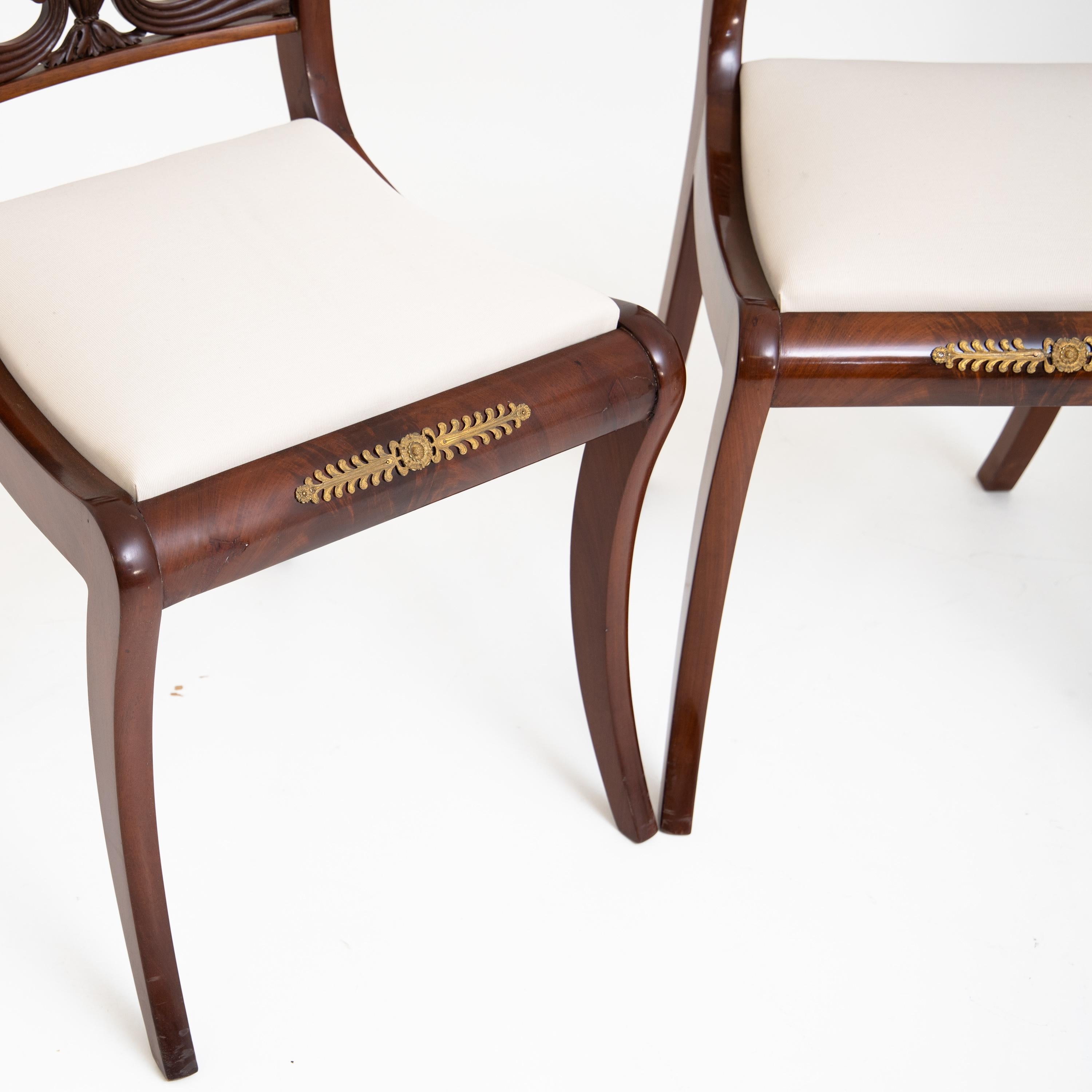 Mid-19th Century Set of Six Dining Room Chairs and Armchairs, Mahogany, Northern Germany