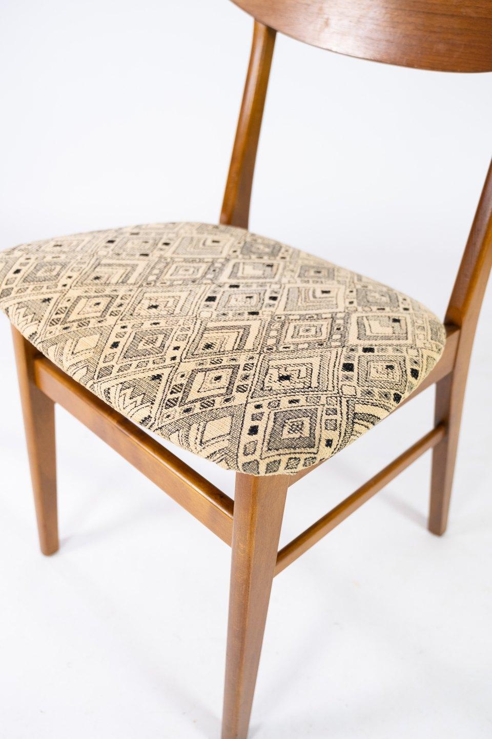 Set aus sechs Esszimmerstühlen aus Teakholz im dänischen Design, 1960er Jahre (Geölt) im Angebot