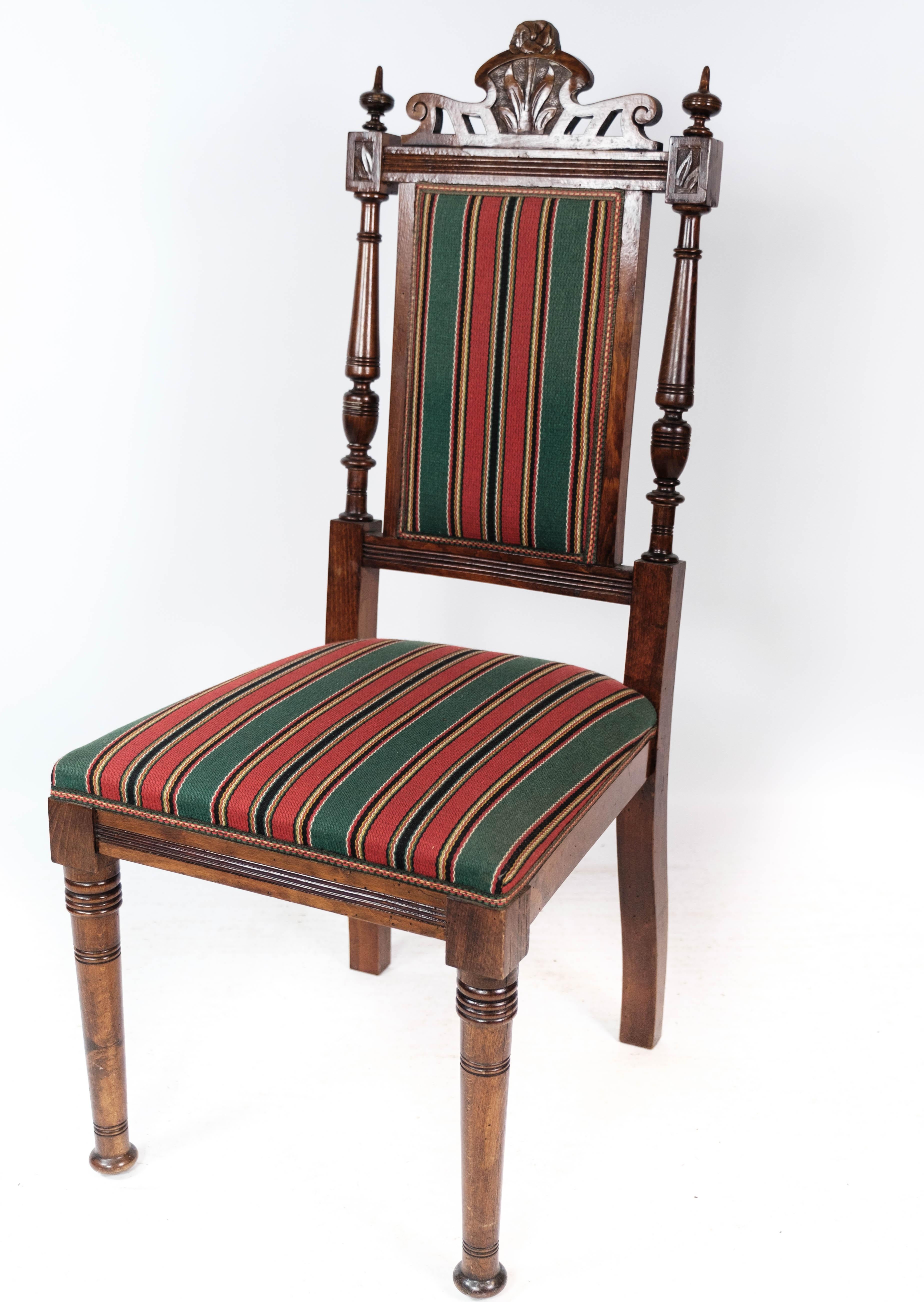 Ensemble de six chaises de salle à manger en chêne et tapissées de tissu rayé, années 1920 en vente 1