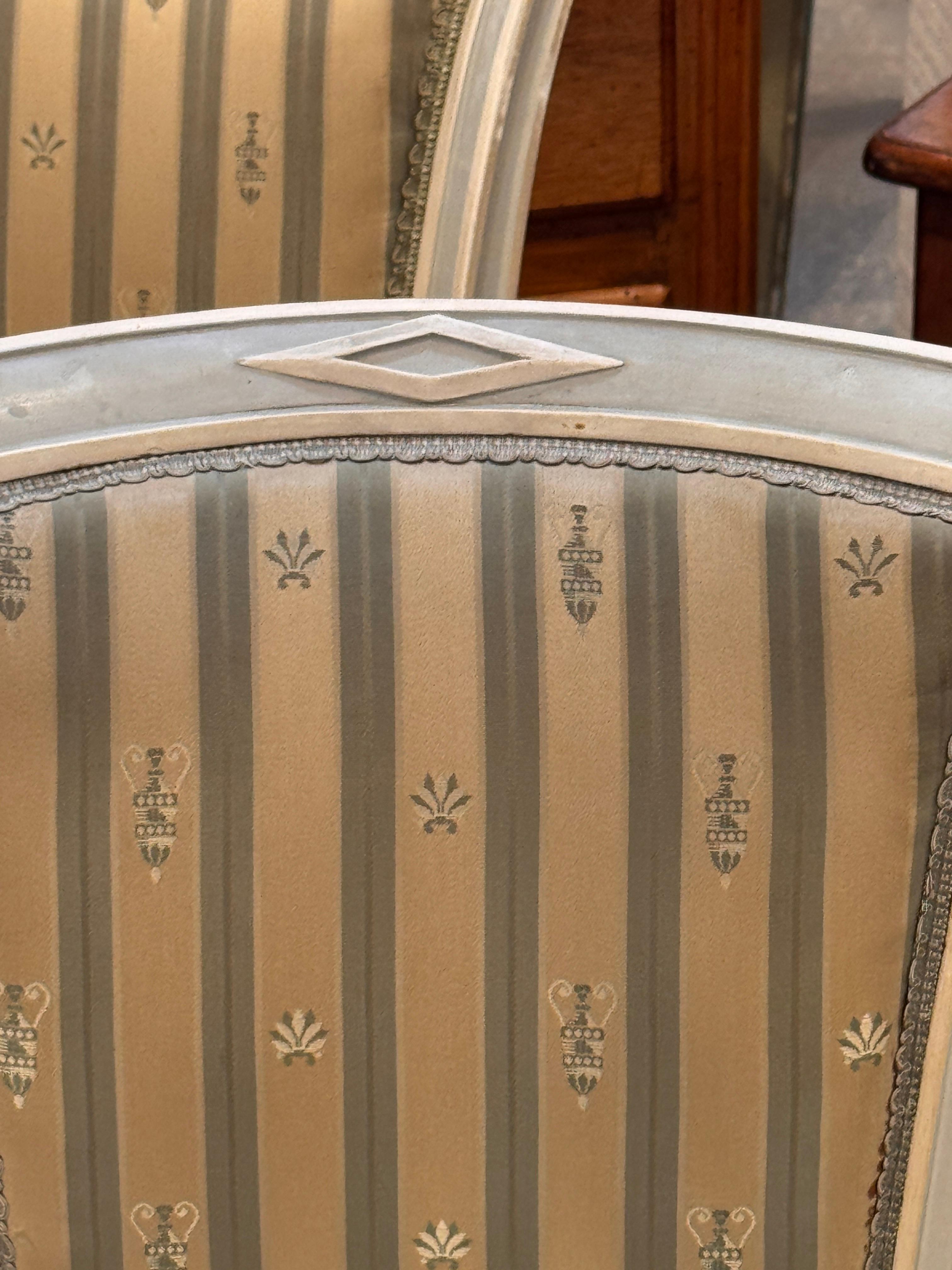 Ensemble de six chaises de salle à manger de style Directoire en vente 4