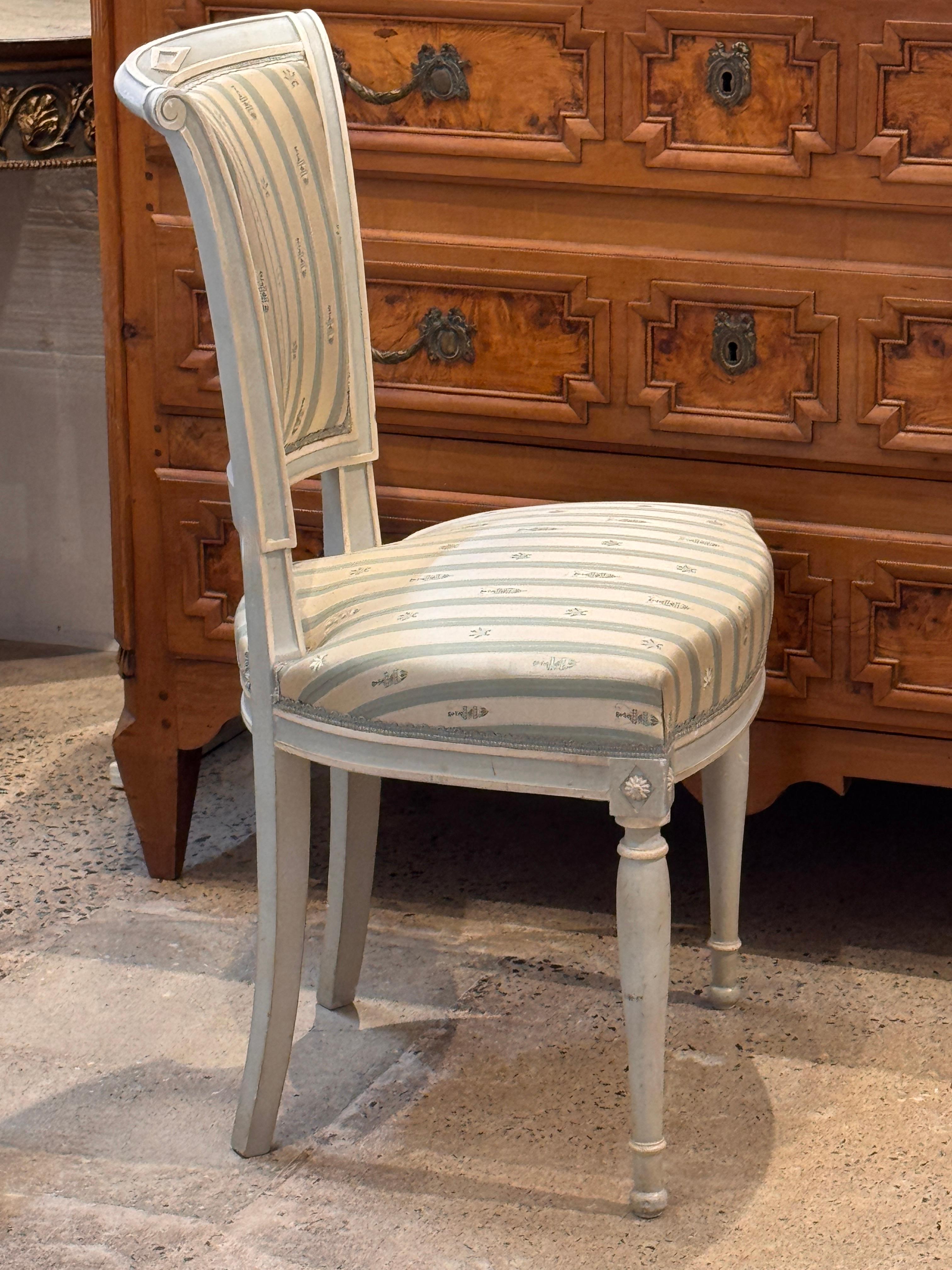 Ensemble de six chaises de salle à manger de style Directoire en vente 2