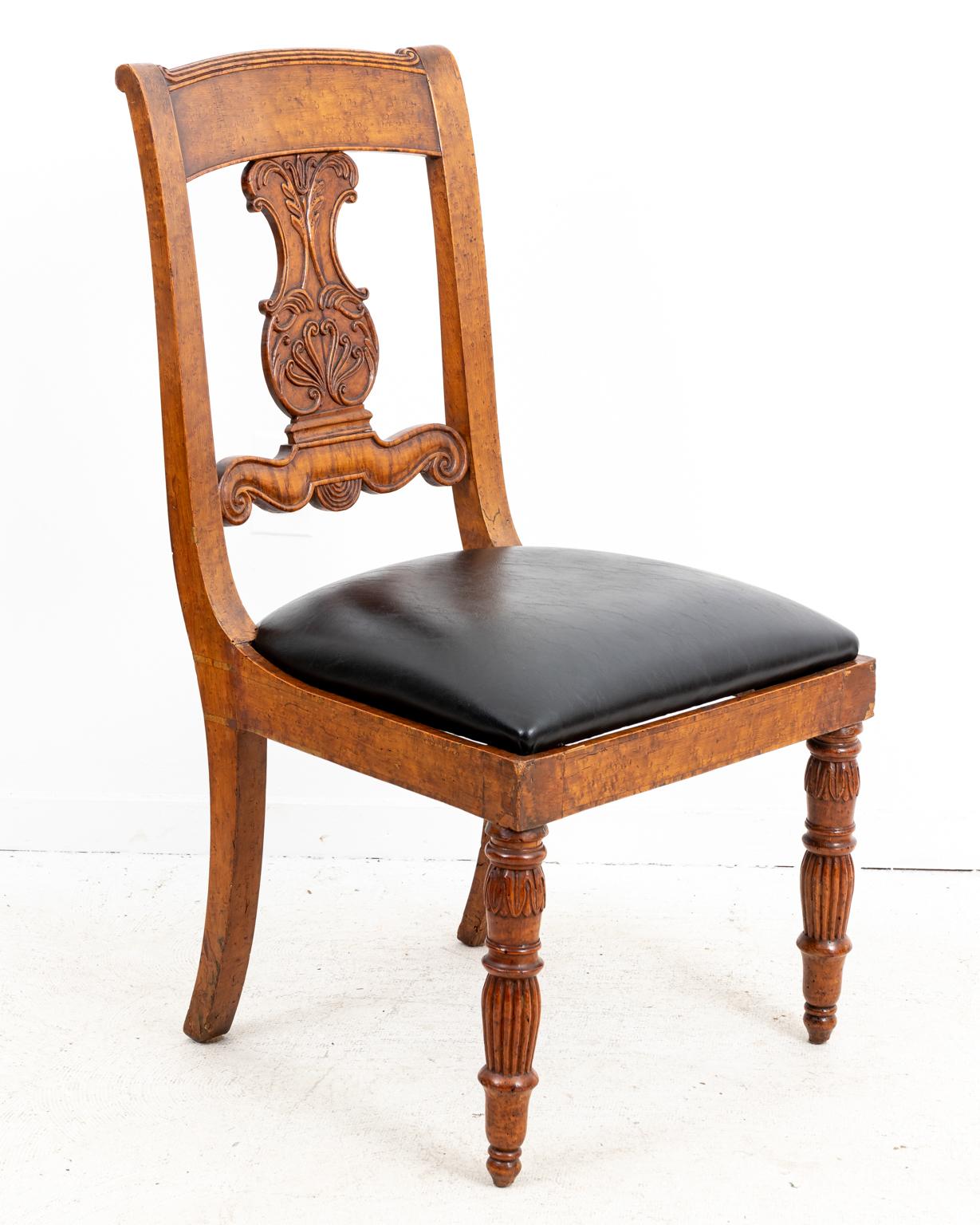 Set of Six Early 19th Century Burled Walnut Dining Chairs In Good Condition For Sale In Stamford, CT