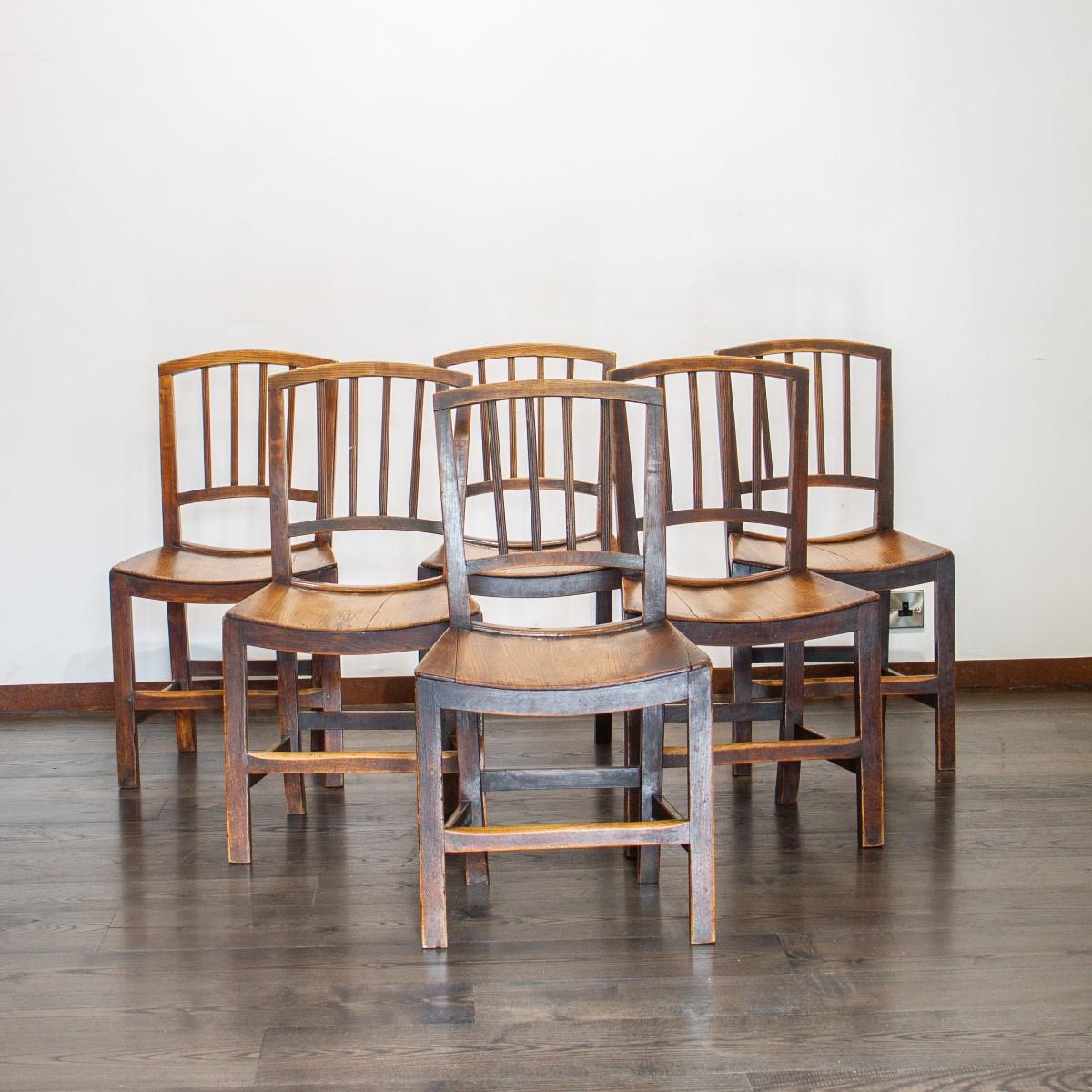 Set of Six Early 19th Century Elm Dining Chairs In Good Condition In Donhead St Mary, Wiltshire