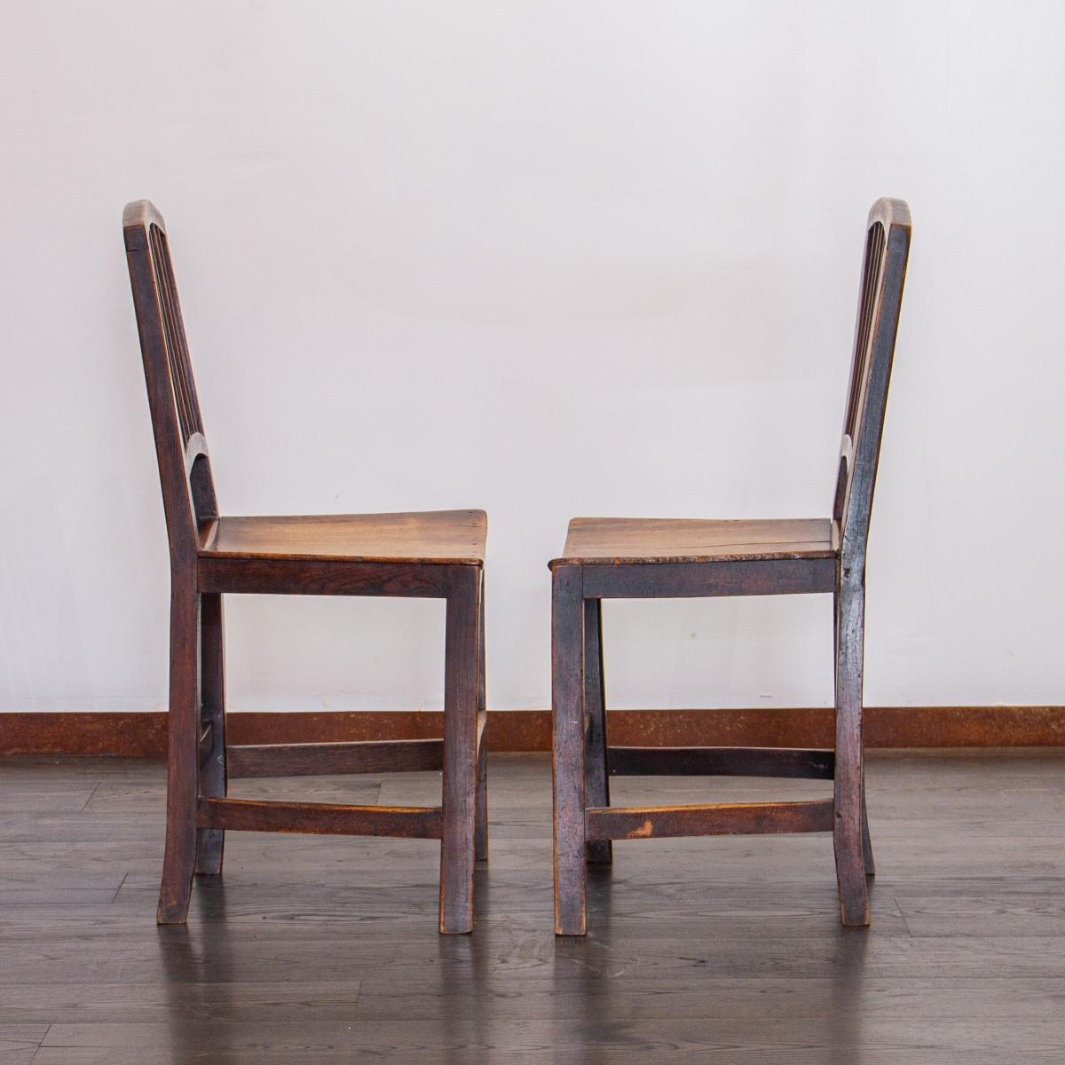 Set of Six Early 19th Century Elm Dining Chairs 4