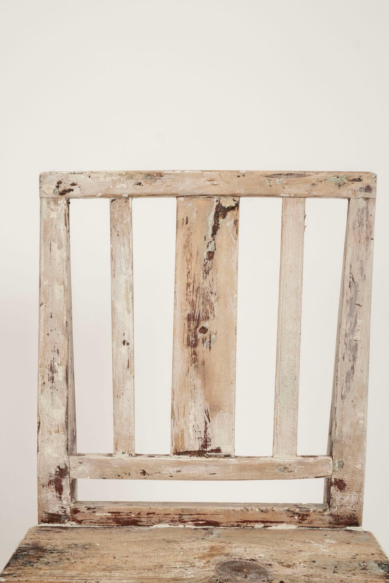Acier Ensemble de six chaises de ferme suédoises peintes du début du 19e siècle en vente
