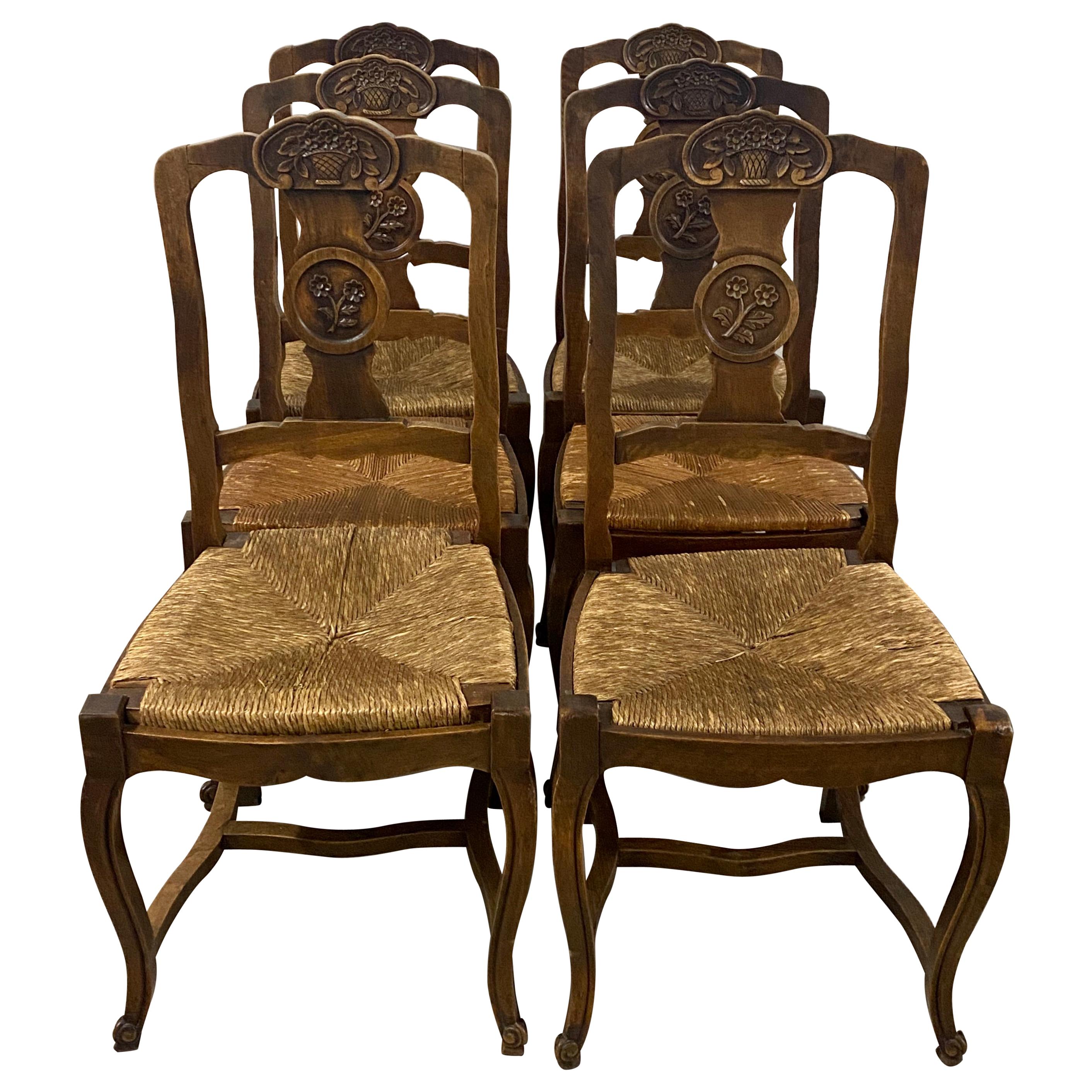 Set of Six Early 20th Century French Country Side Chairs with Rush Seats