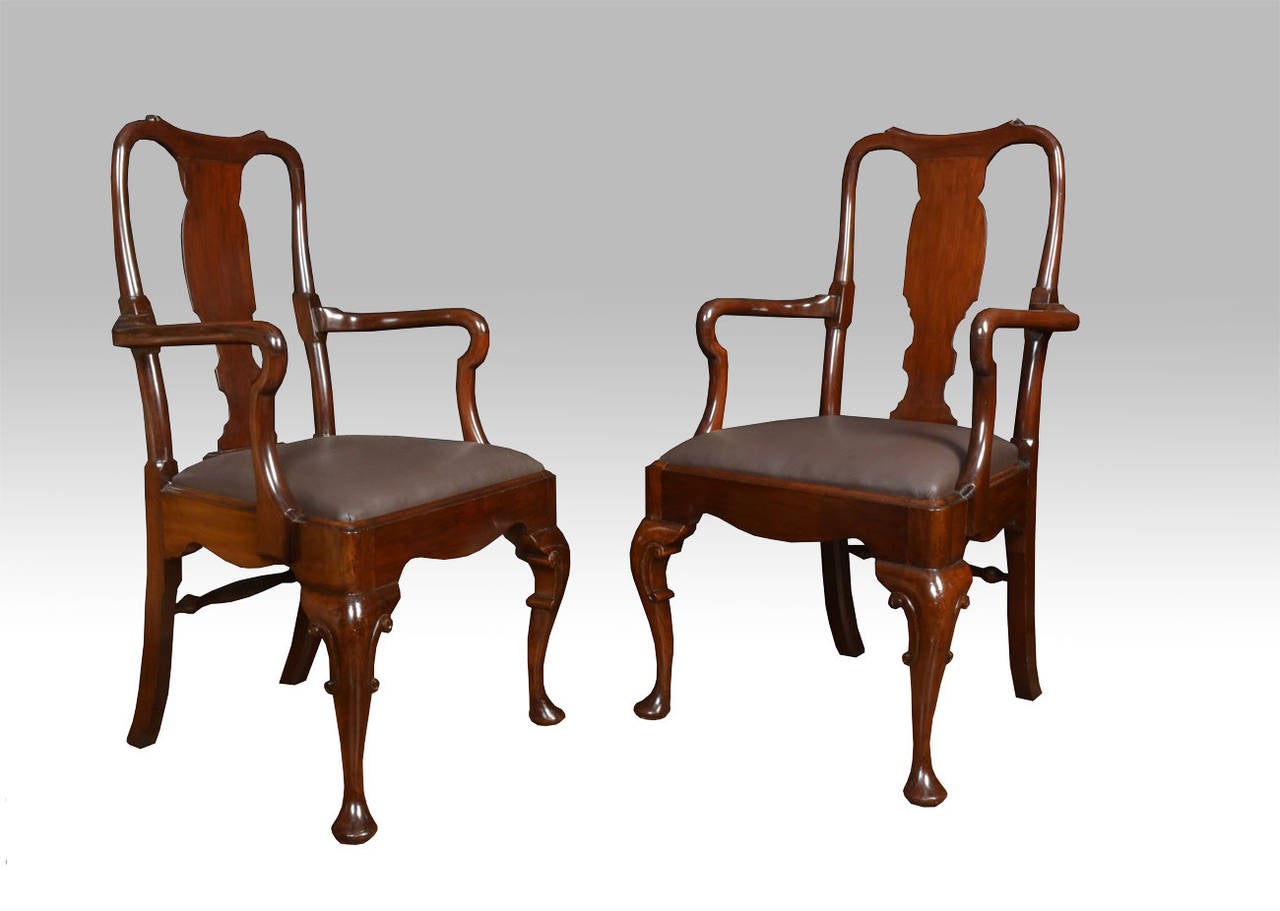 British Set of Six Early 20th Century Queen Anne Style High Back Dining Chairs For Sale