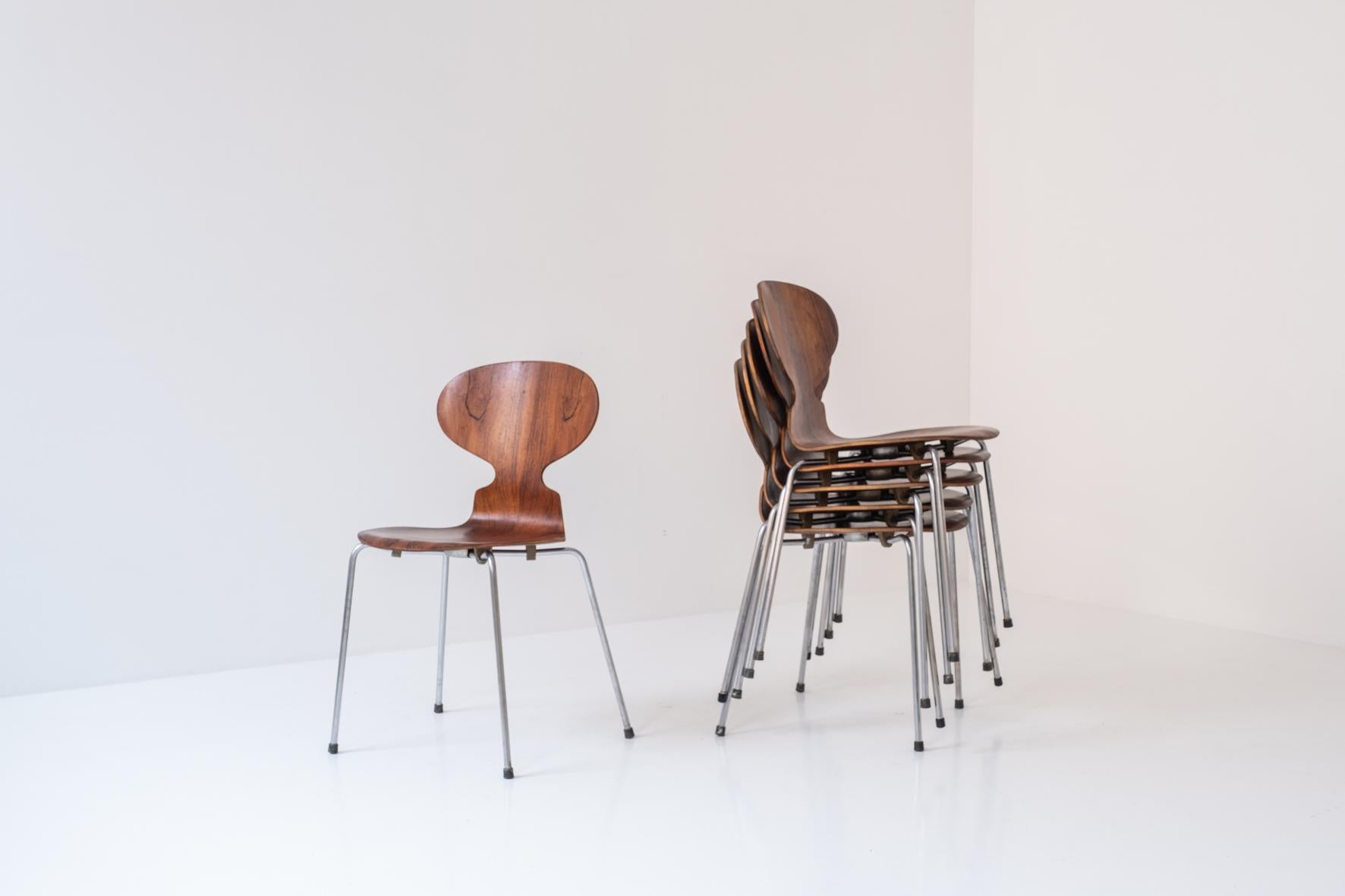 Mid-20th Century Set of six early ‘Ant’ chairs by Arne Jacobsen for Fritz Hansen, DK 1951