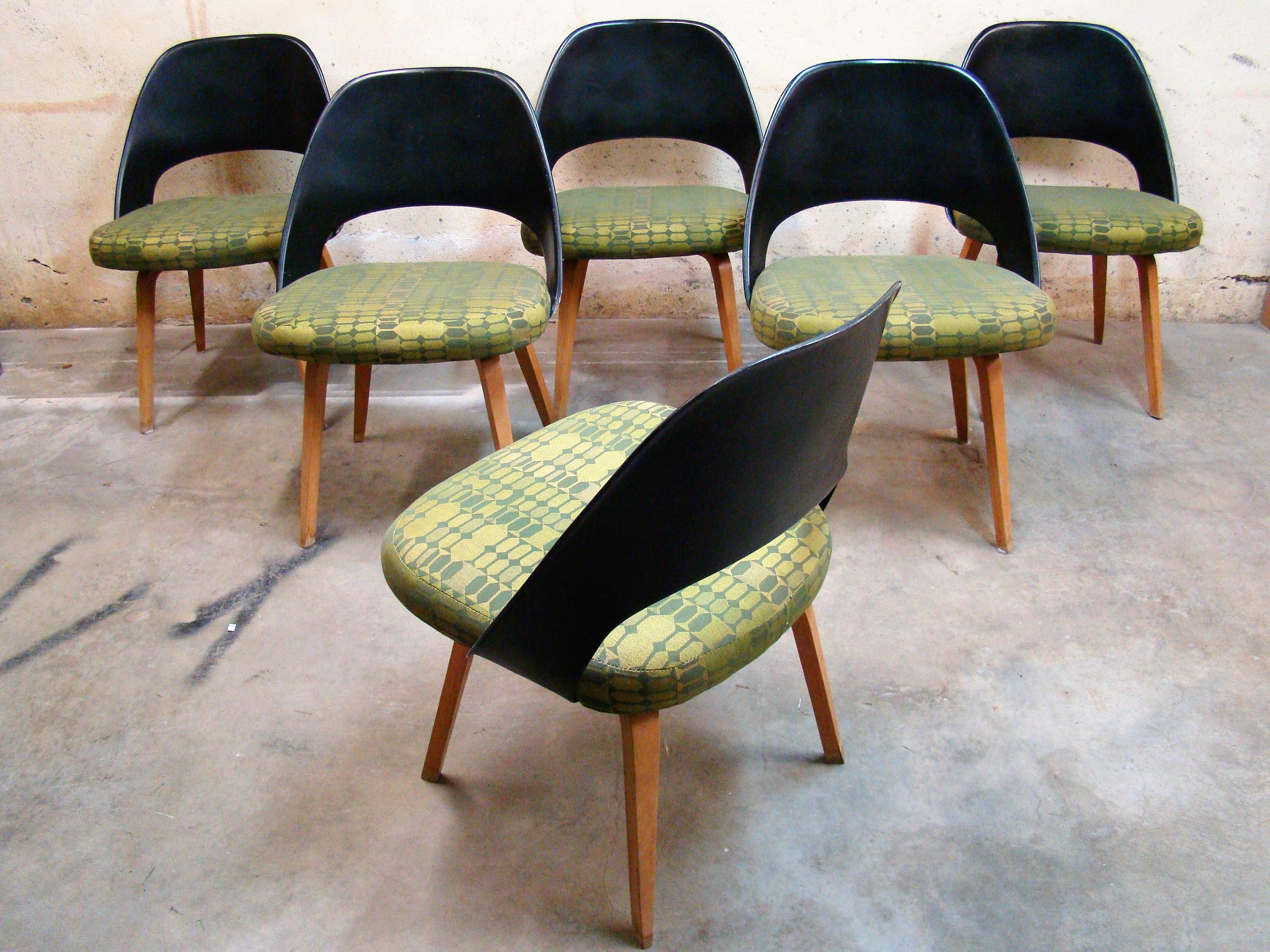 Set of Six Early Dining Chairs Designed by Eero Saarinen for Knoll Associates For Sale 8
