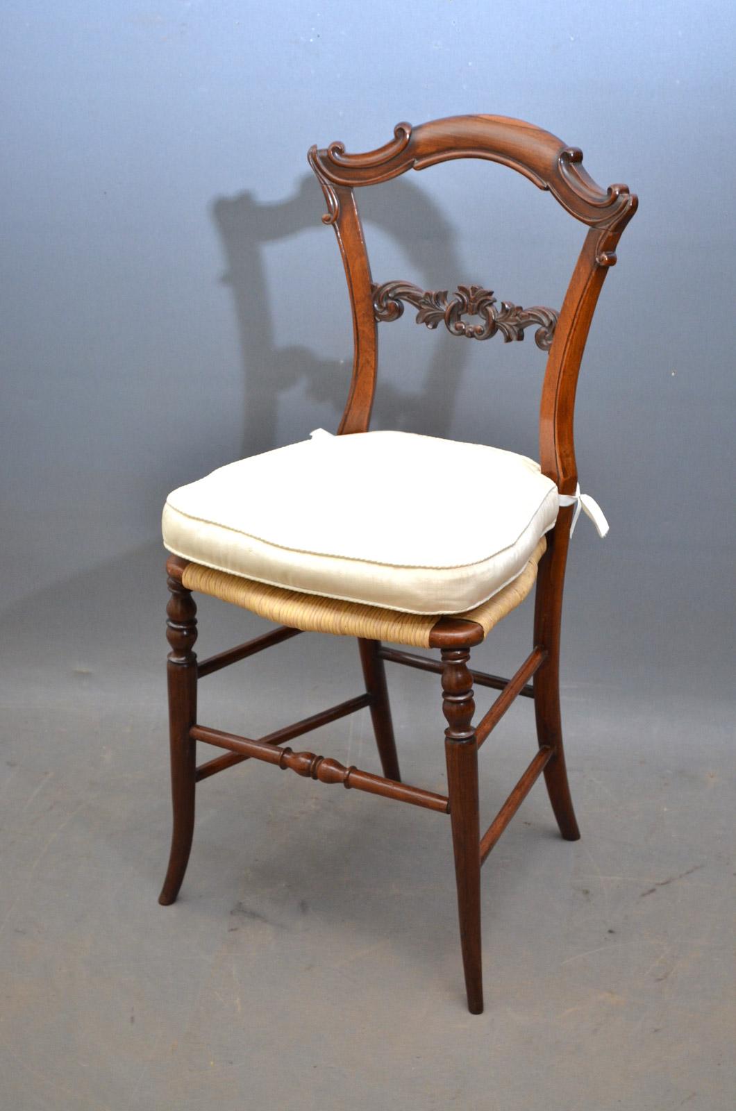English Set of Six Early Victorian Chairs in Rosewood For Sale