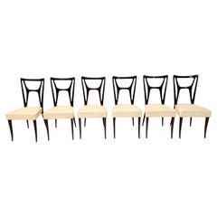 Juego de Seis Sillas de Comedor de Haya Ebonizada con Tapicería de Skai Marfil, Italia