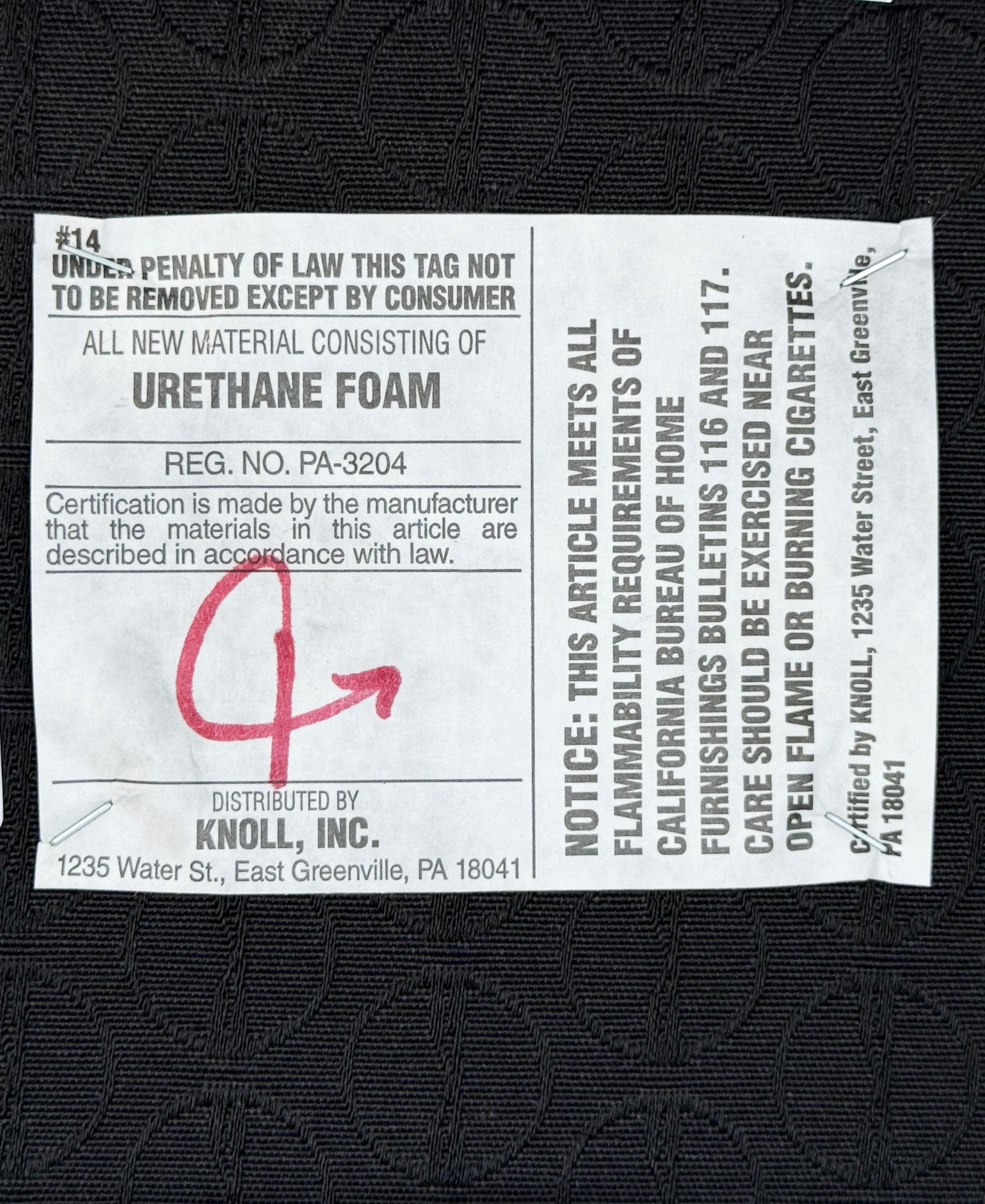 Set of Six Eero Mid Century Saarinen Executive Dining Chairs for Knoll in Navy (21. Jahrhundert und zeitgenössisch) im Angebot