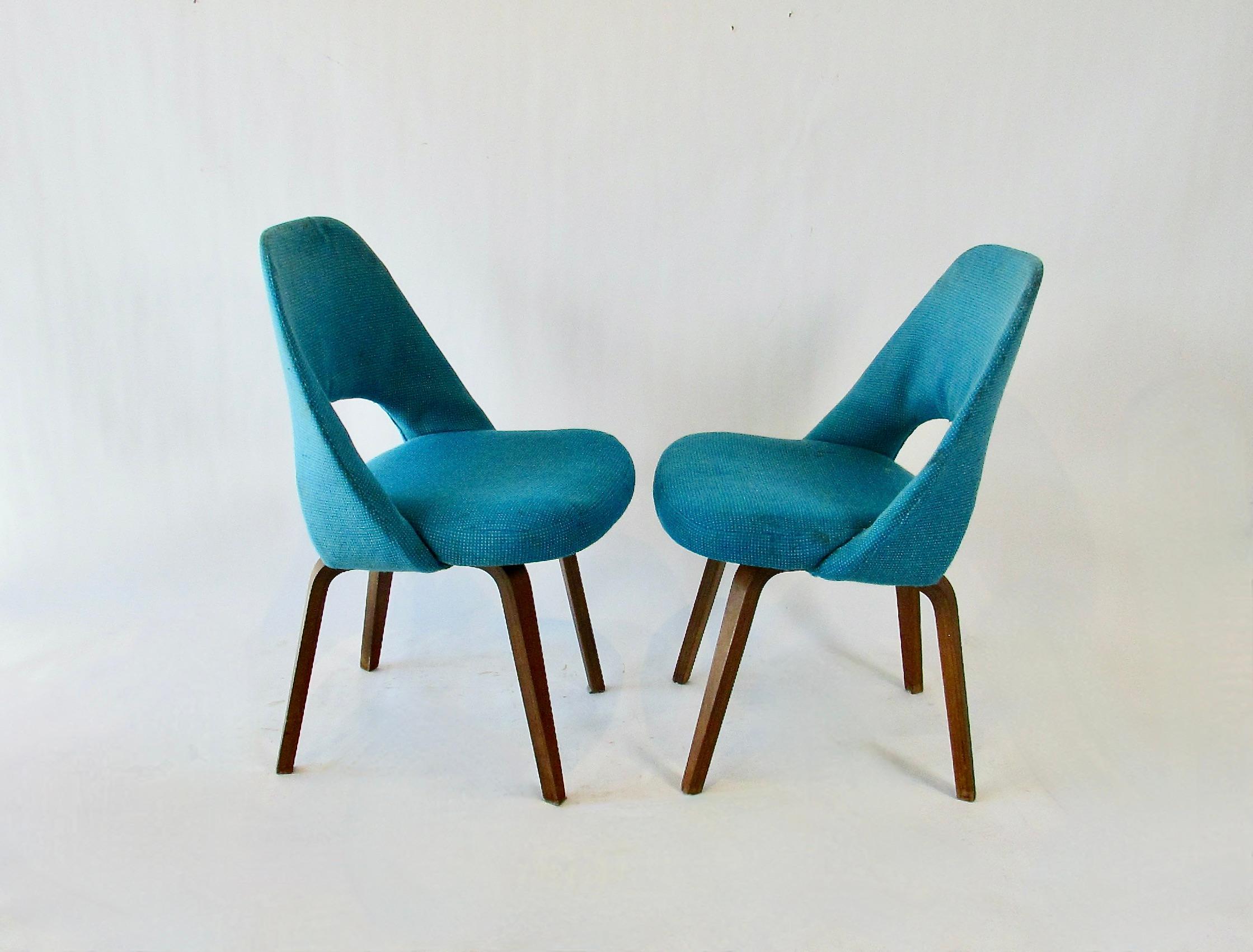 Set di sei sedie direzionali Eero Saarinen Knoll, tutte originali, che necessitano di restauro in vendita 5