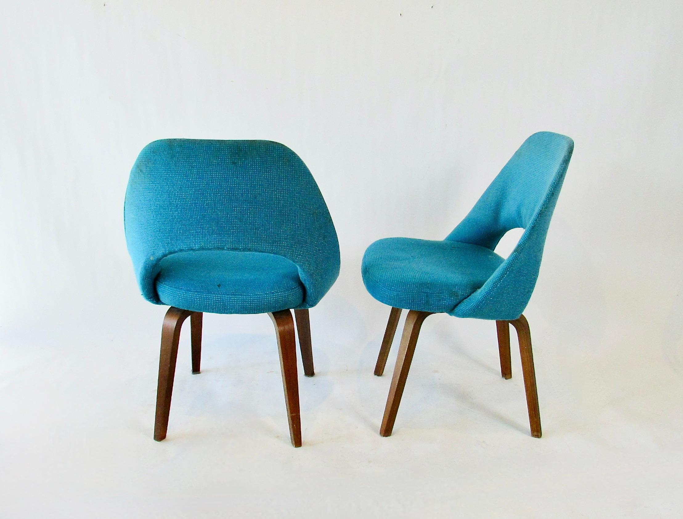 Set di sei sedie direzionali Eero Saarinen Knoll, tutte originali, che necessitano di restauro in vendita 10