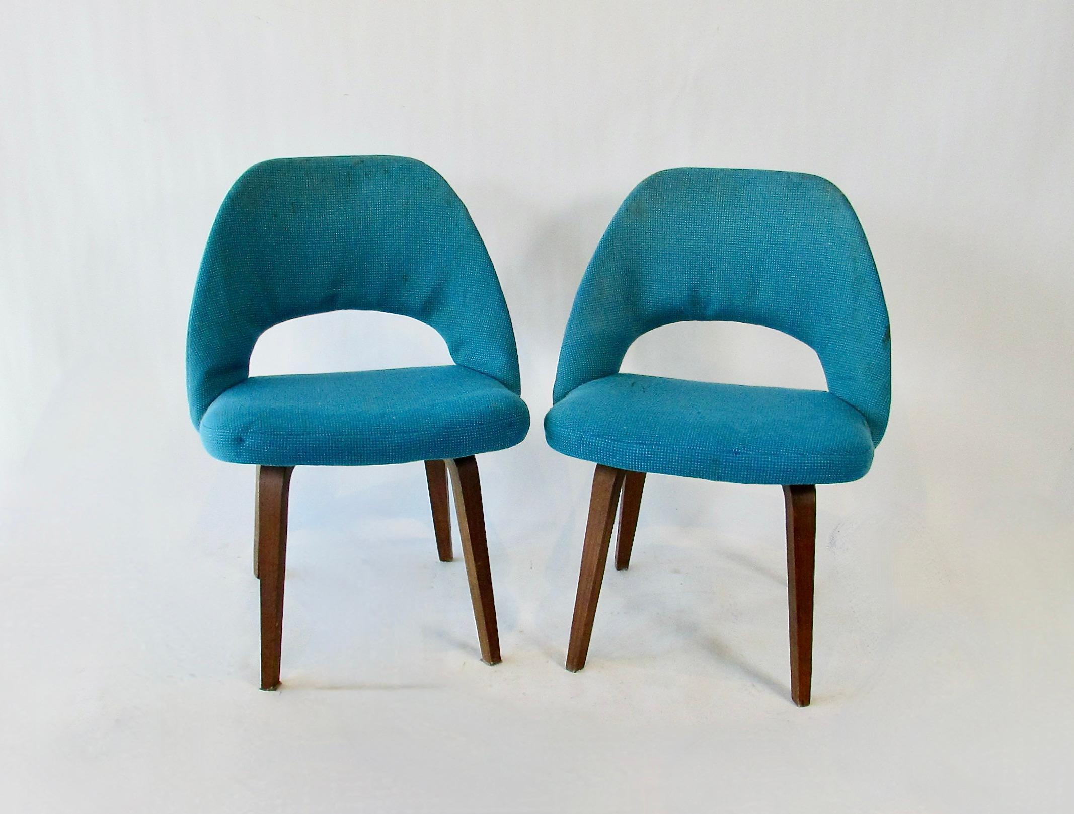 Set di sei sedie direzionali Eero Saarinen Knoll, tutte originali, che necessitano di restauro in vendita 11