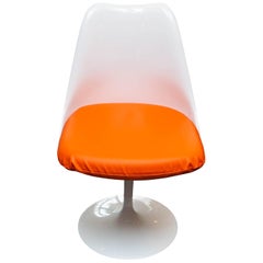 Set of Six Eero Saarinen Tulip Chairs for Knoll