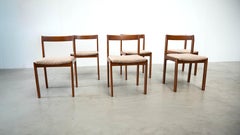 Conjunto de seis elegantes sillas de comedor italianas