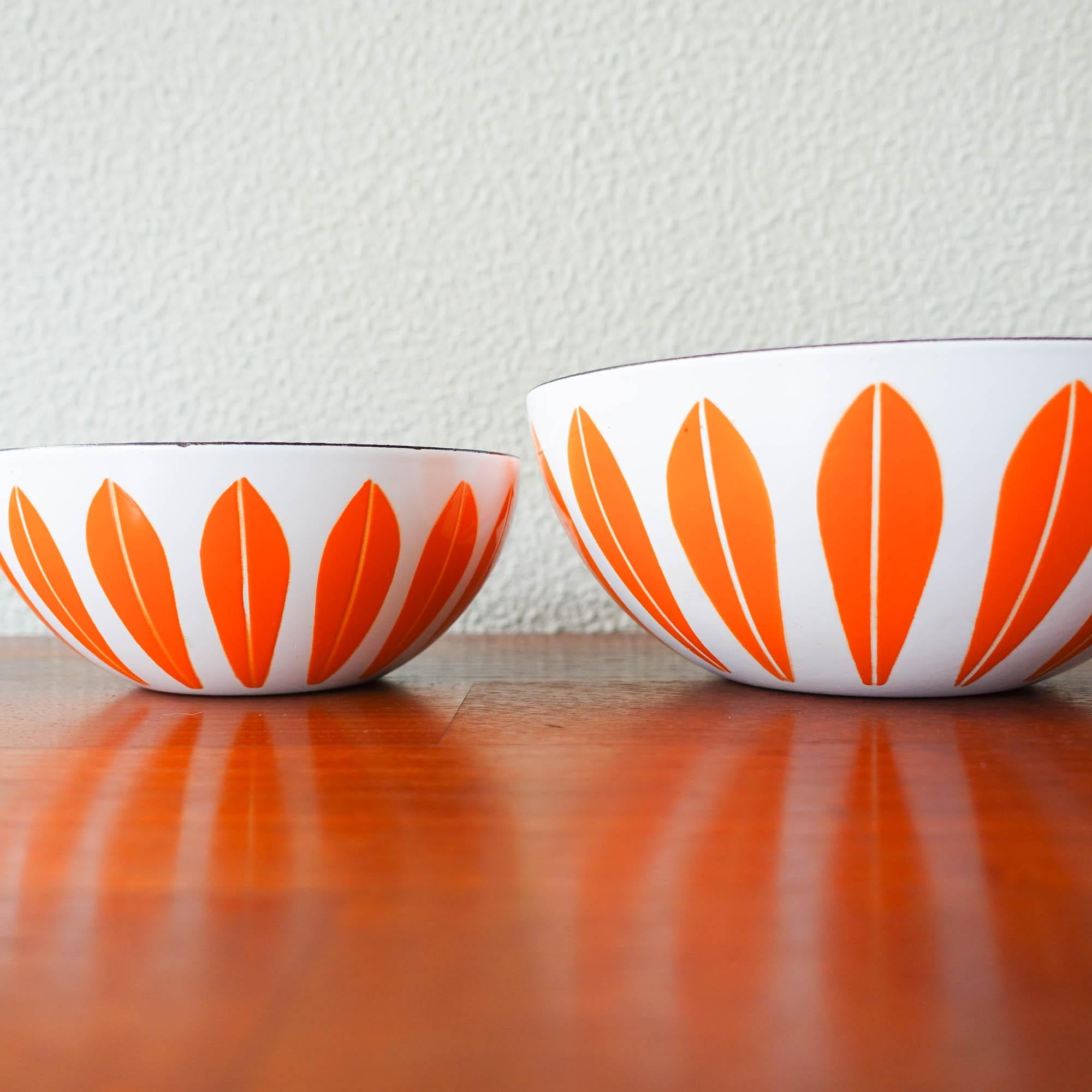 Set of Six Enamel Lotus Bowls by Grete Prytz Kittelsen for Cathrineholm, 1960s 3