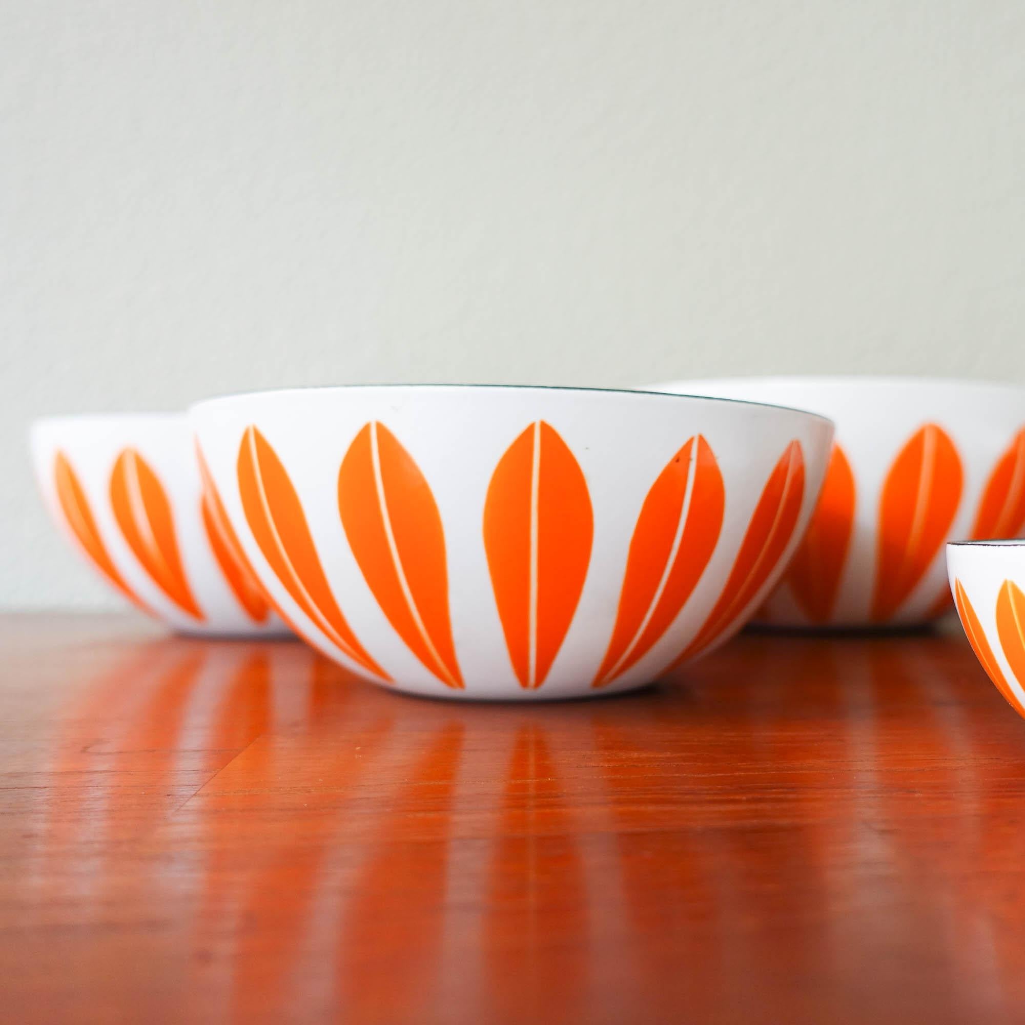 Set of Six Enamel Lotus Bowls by Grete Prytz Kittelsen for Cathrineholm, 1960s 6