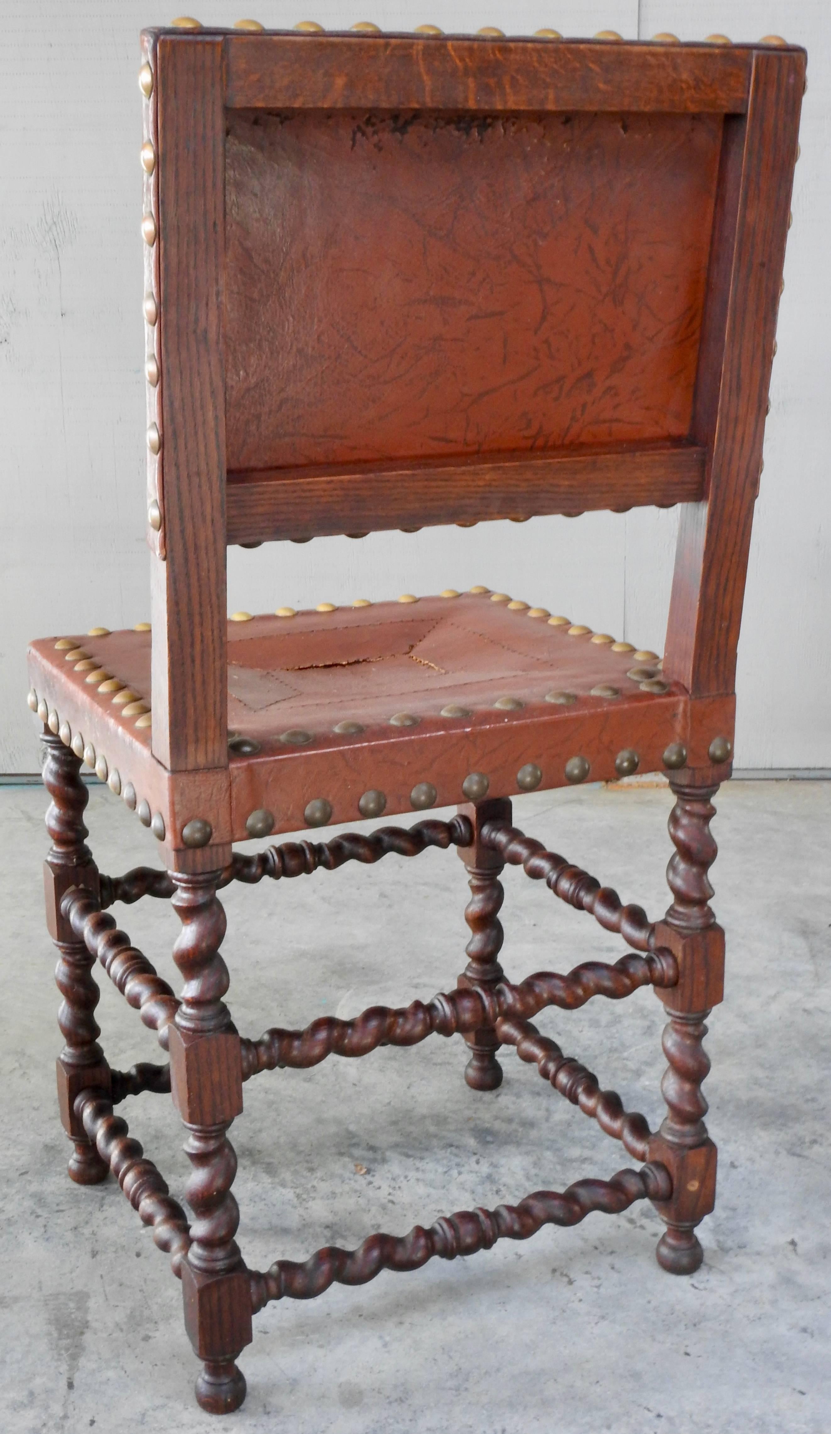 Carved Set of Six English Barley Twist Chairs from the 19th Century For Sale