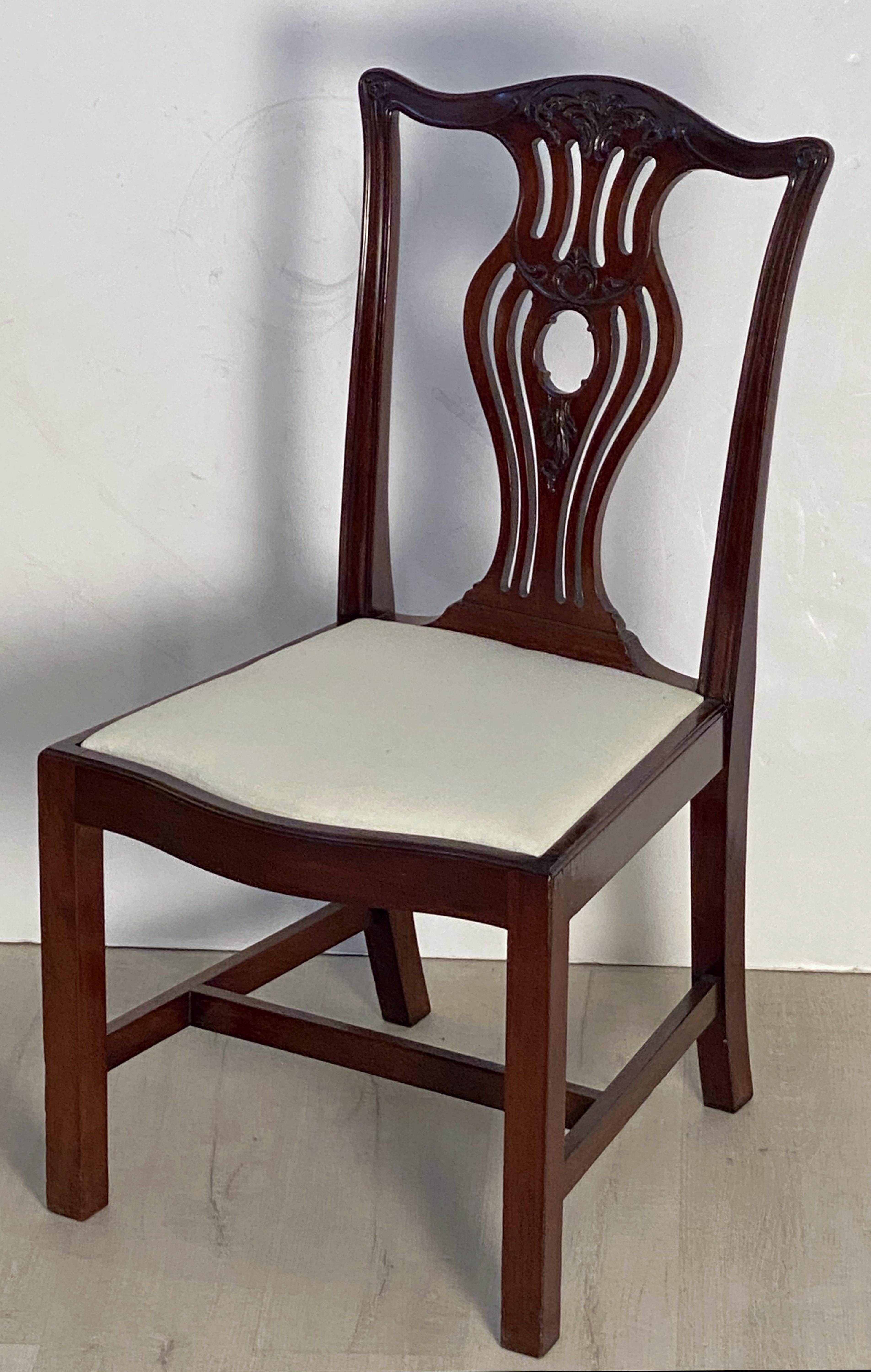 Set of Six English Dining Chairs of Mahogany in the Art Nouveau Style 5