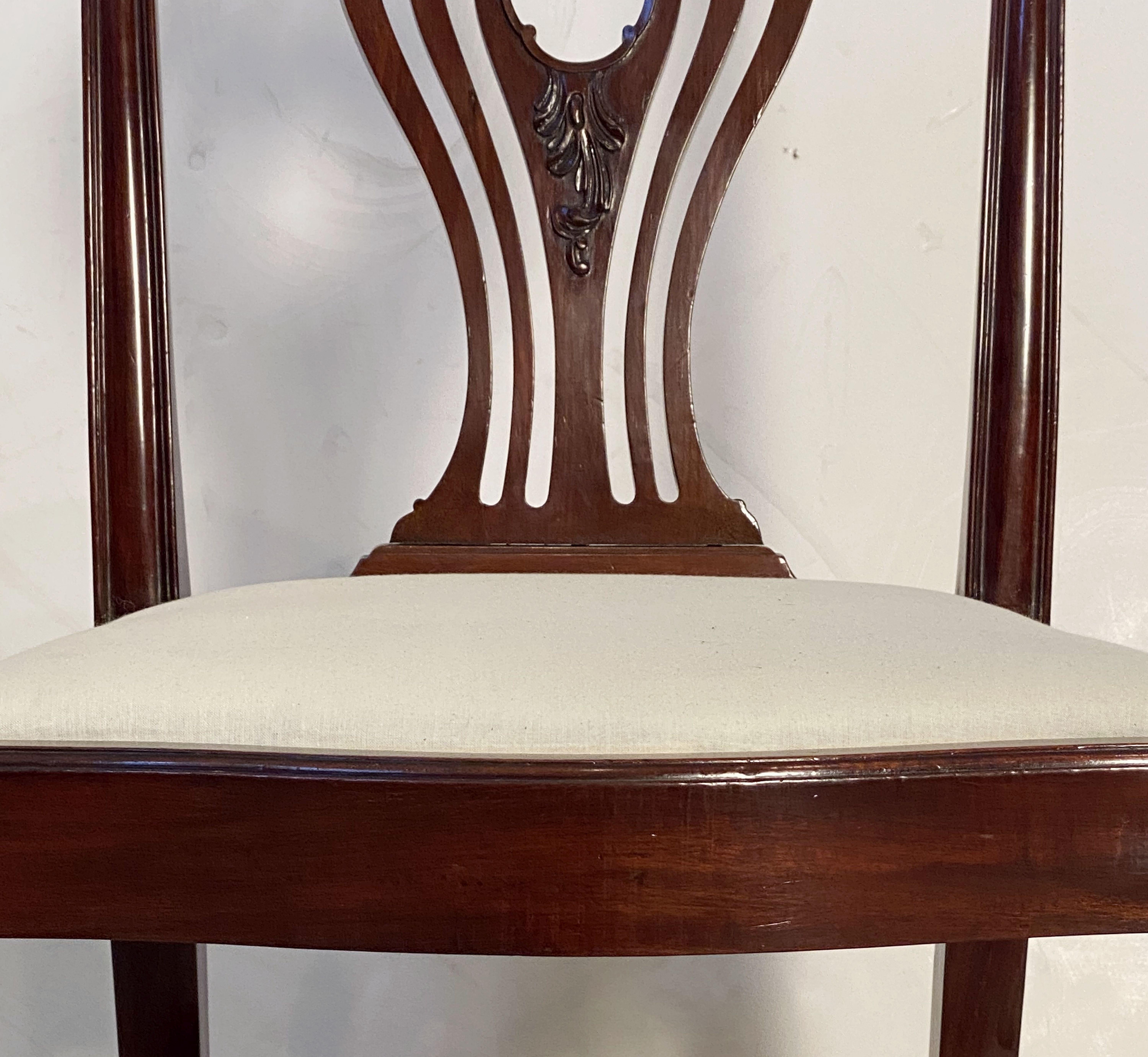 Set of Six English Dining Chairs of Mahogany in the Art Nouveau Style 8