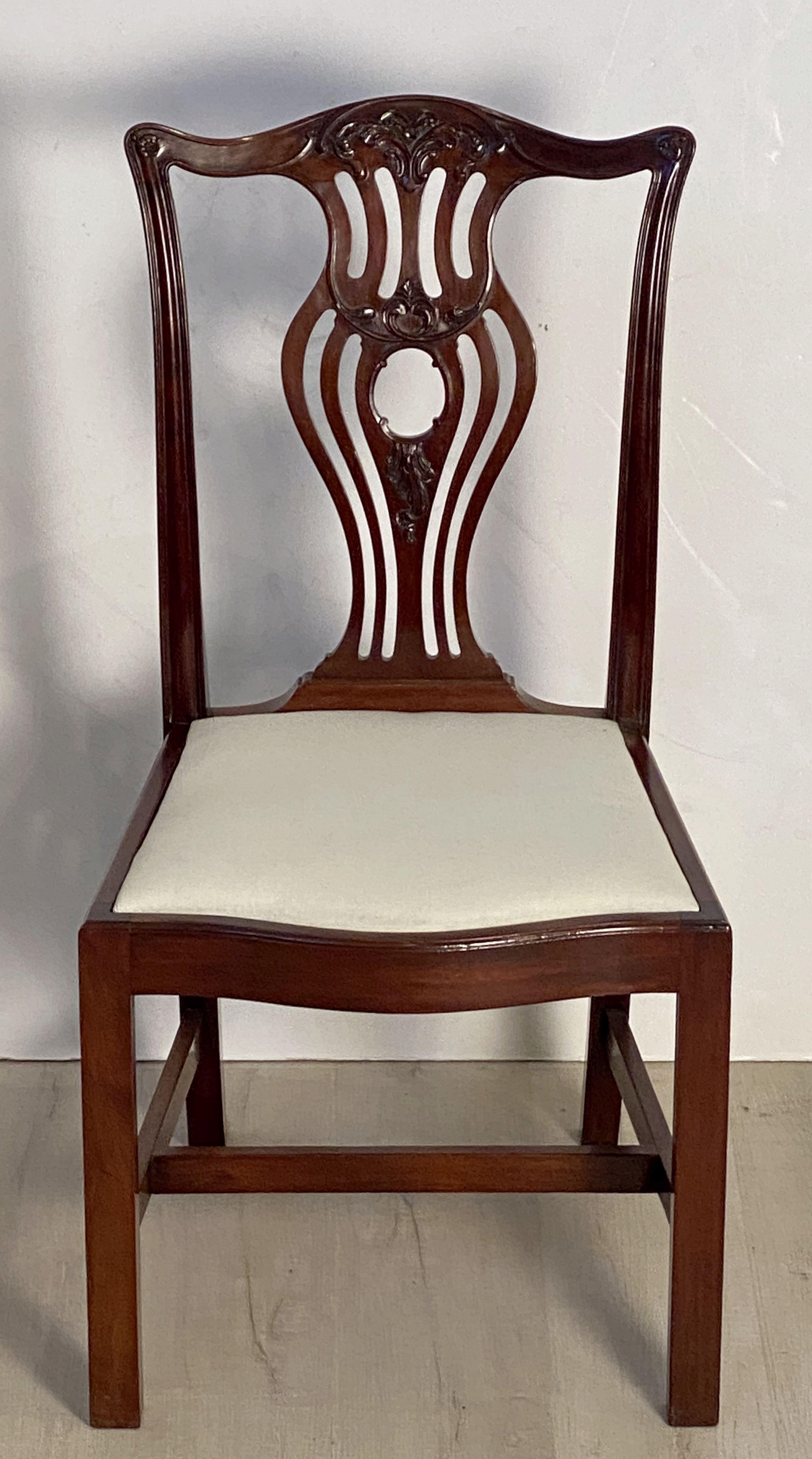 20th Century Set of Six English Dining Chairs of Mahogany in the Art Nouveau Style