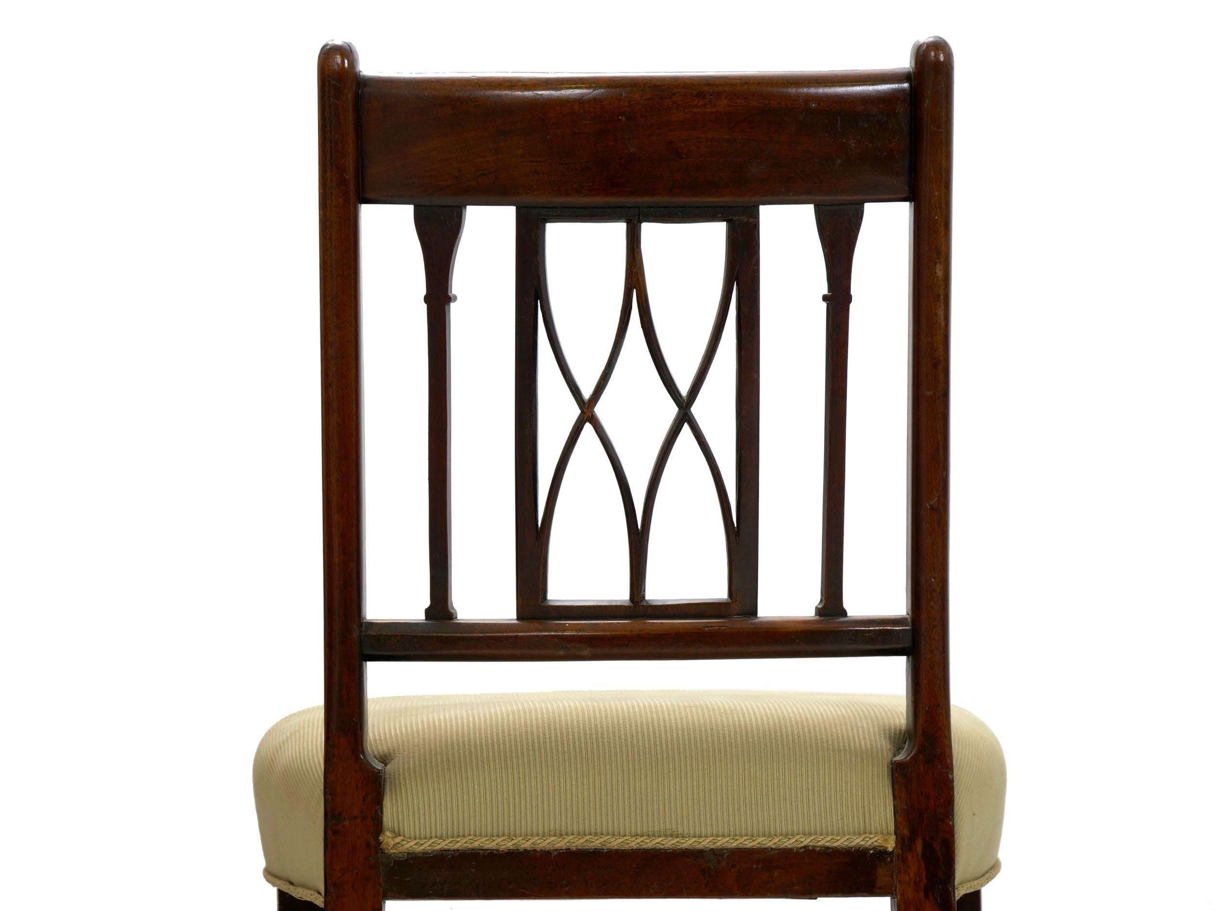 Set of Six English Regency Carved Mahogany Antique Dining Chairs, circa 1800 5