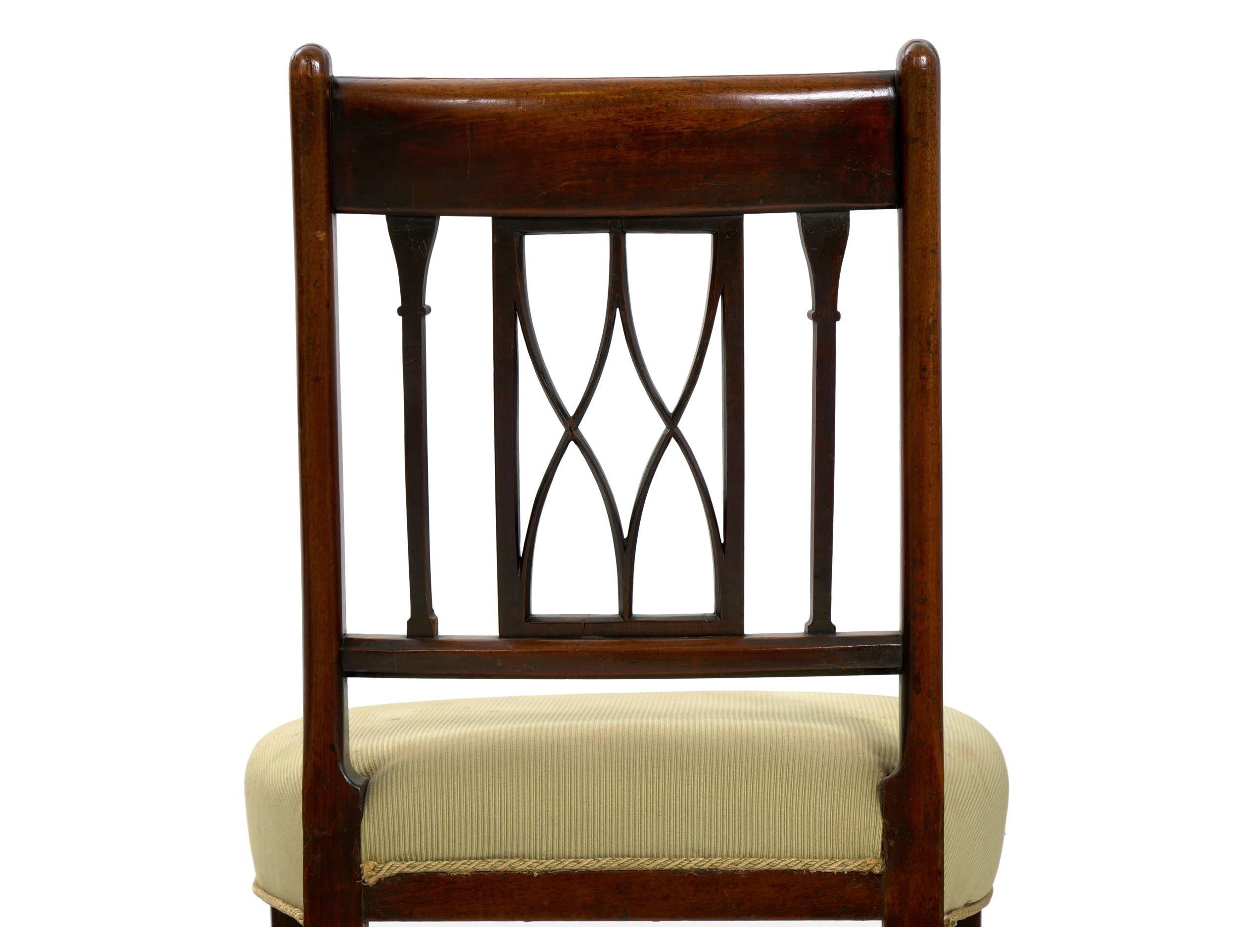 Set of Six English Regency Carved Mahogany Antique Dining Chairs, circa 1800 3