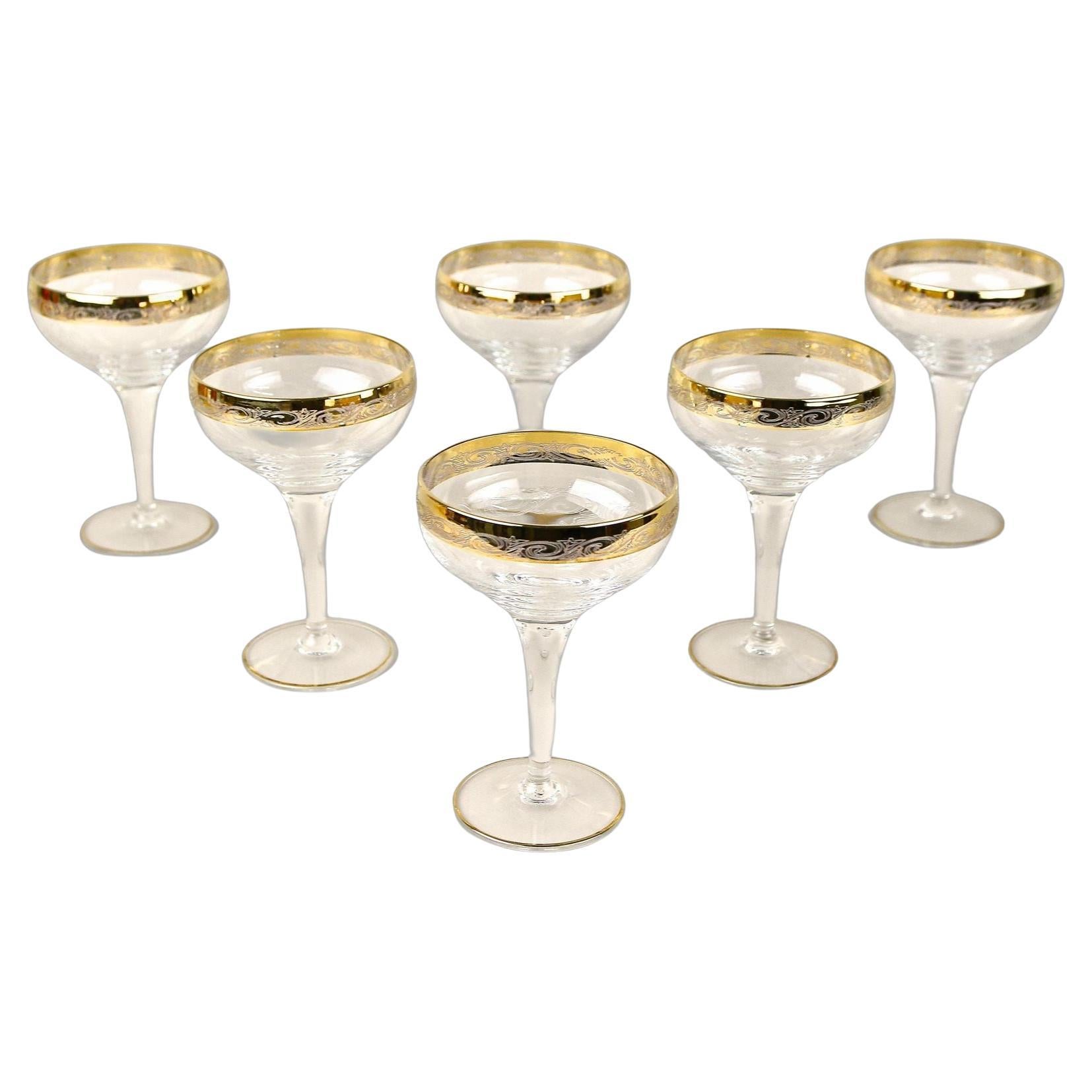 Set di sei bicchieri da champagne di Murano incisi con bordo dorato, IT 1940 ca.