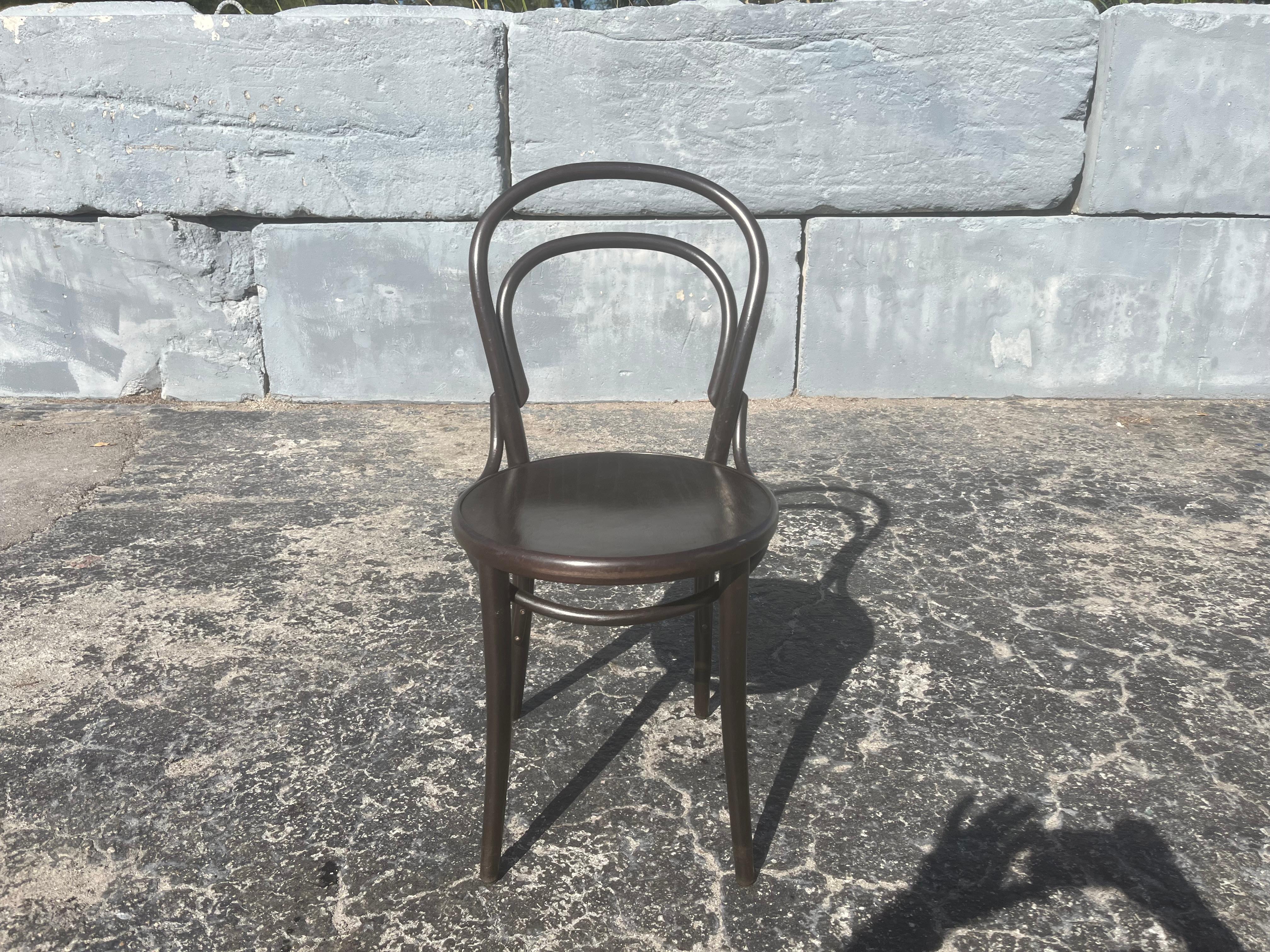 Set of Six Era Chairs by Ton, Bentwood Chairs, Thonet Style For Sale 3